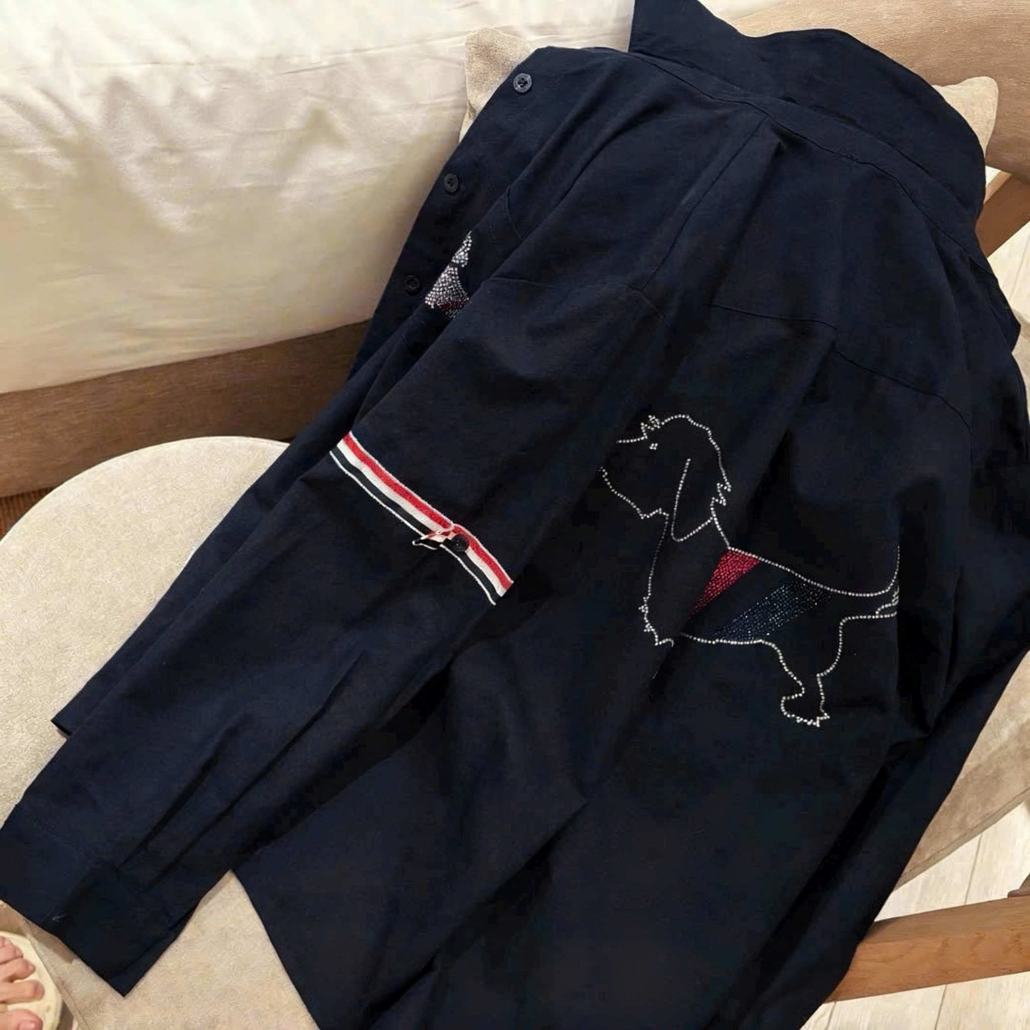 Áo sơ mi Thom Browne đính đá 10