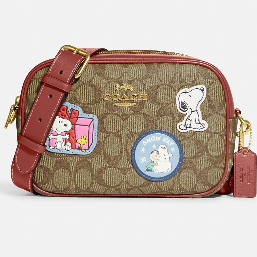 TÚI ĐEO CHÉO COACH X PEANUTS JAMIE CAMERA BAG IN SIGNATURE CANVAS WITH PATCHES 3