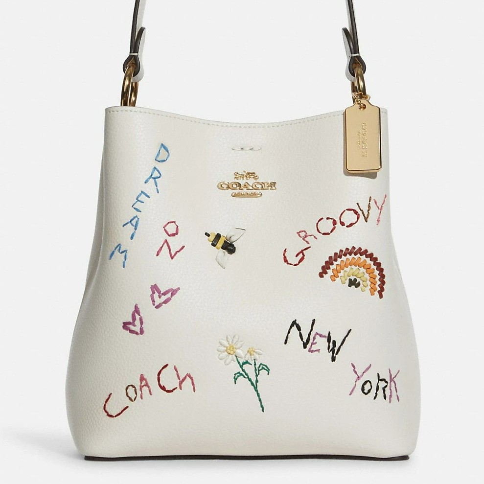 TÚI COACH SMALL TOWN BUCKET BAG WITH DIARY EMBROIDERY 6