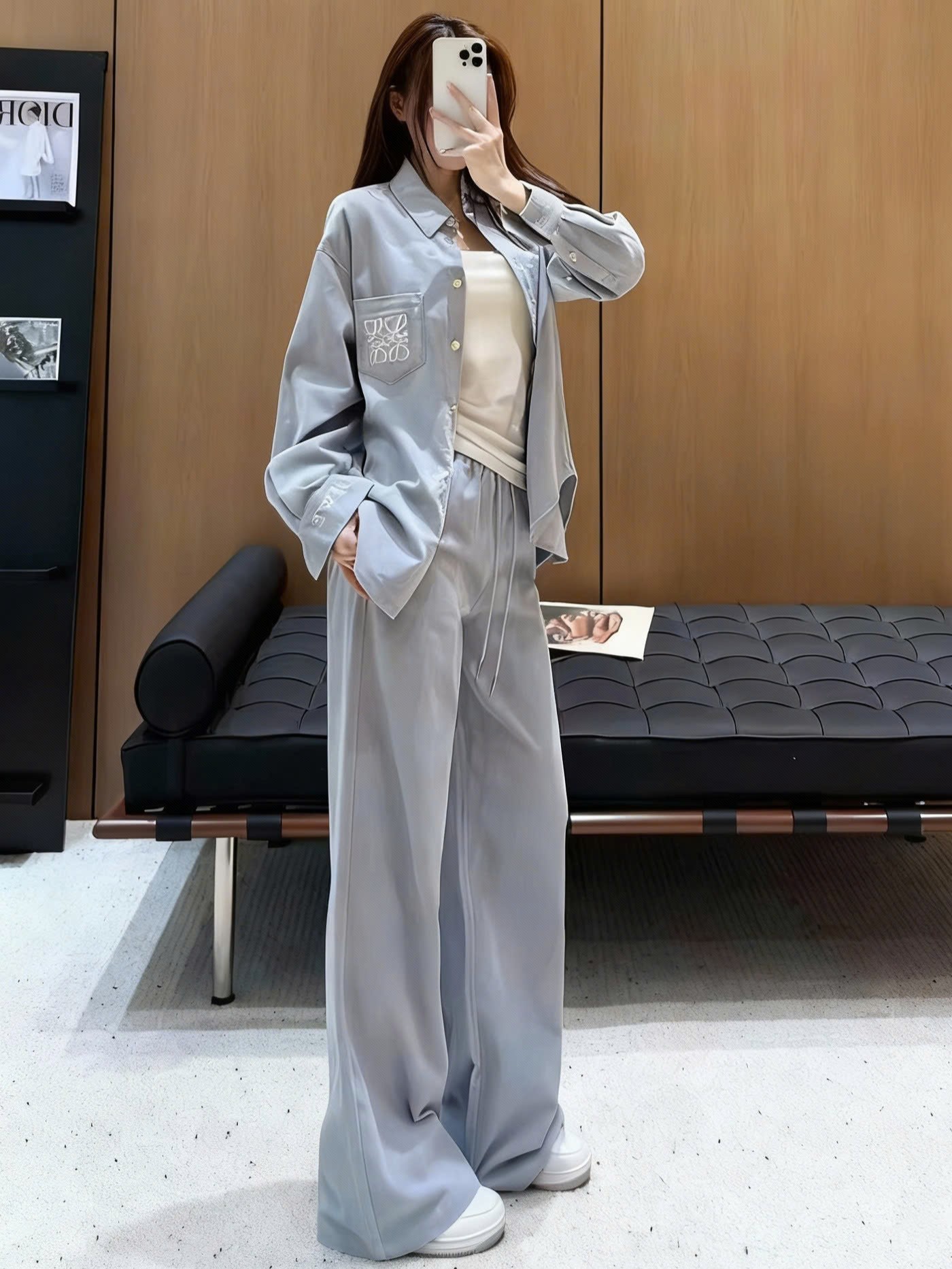 Set áo sơ mi quần dài xanh trắng Loewe 1