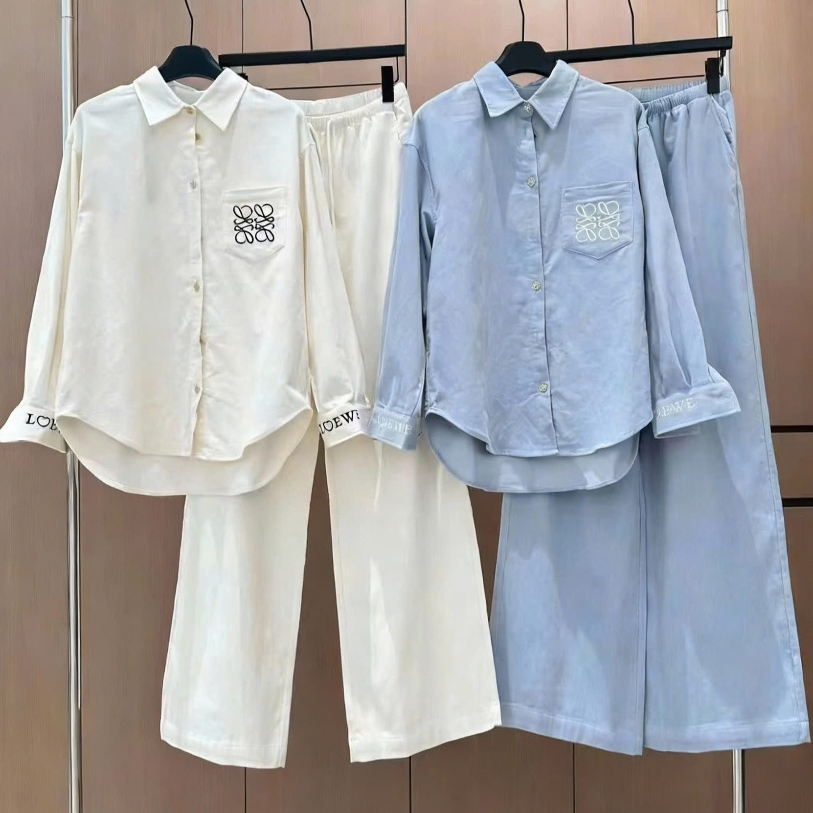 Set áo sơ mi quần dài xanh trắng Loewe 15
