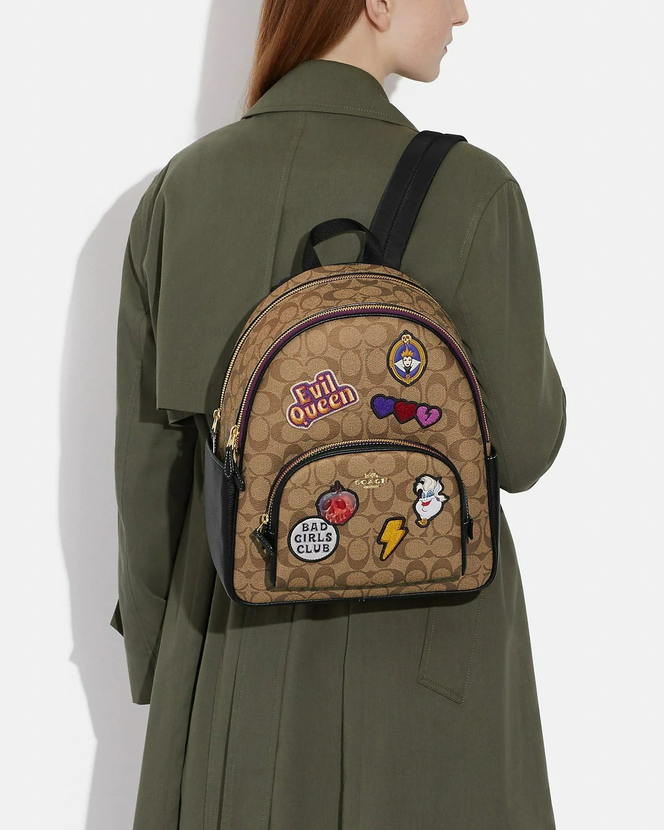 Balo Coach Disney X Coach Court Backpack In Signature Canvas With Evil  Queen Bad Girls Club Patches CC148