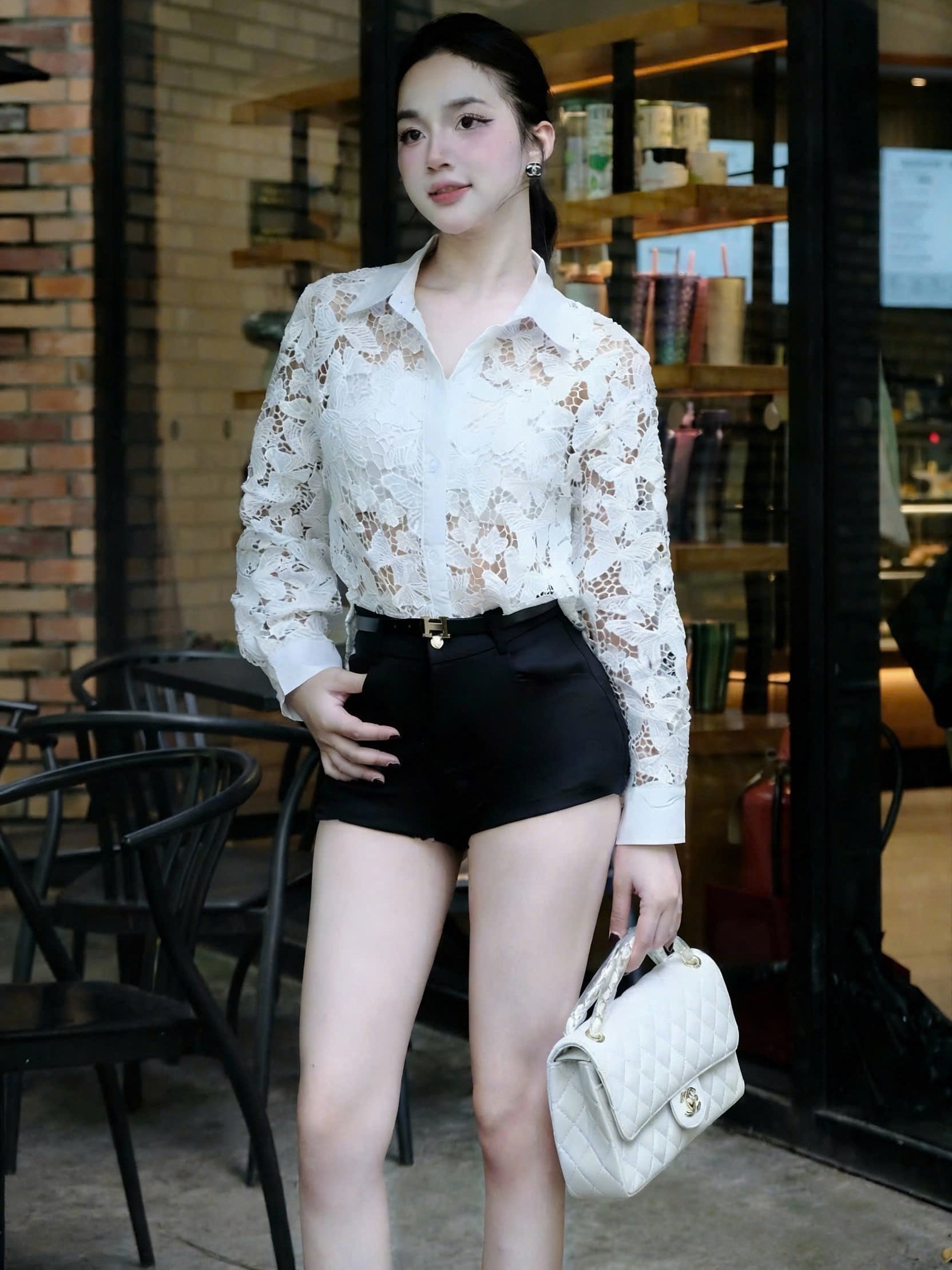 Áo sơ mi nữ ren trắng đen Dior 13