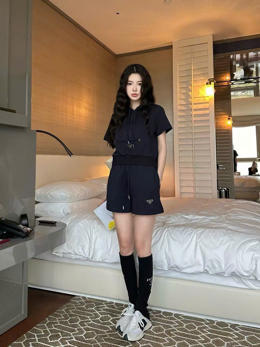 Set áo cotton mũ và quân ngắn Prada 5