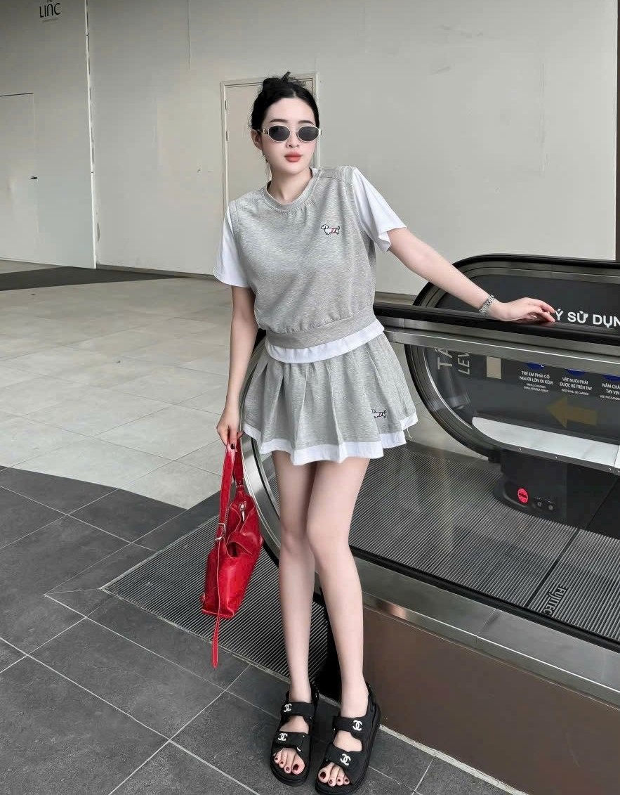 Set Thom Browne áo váy xòe 6