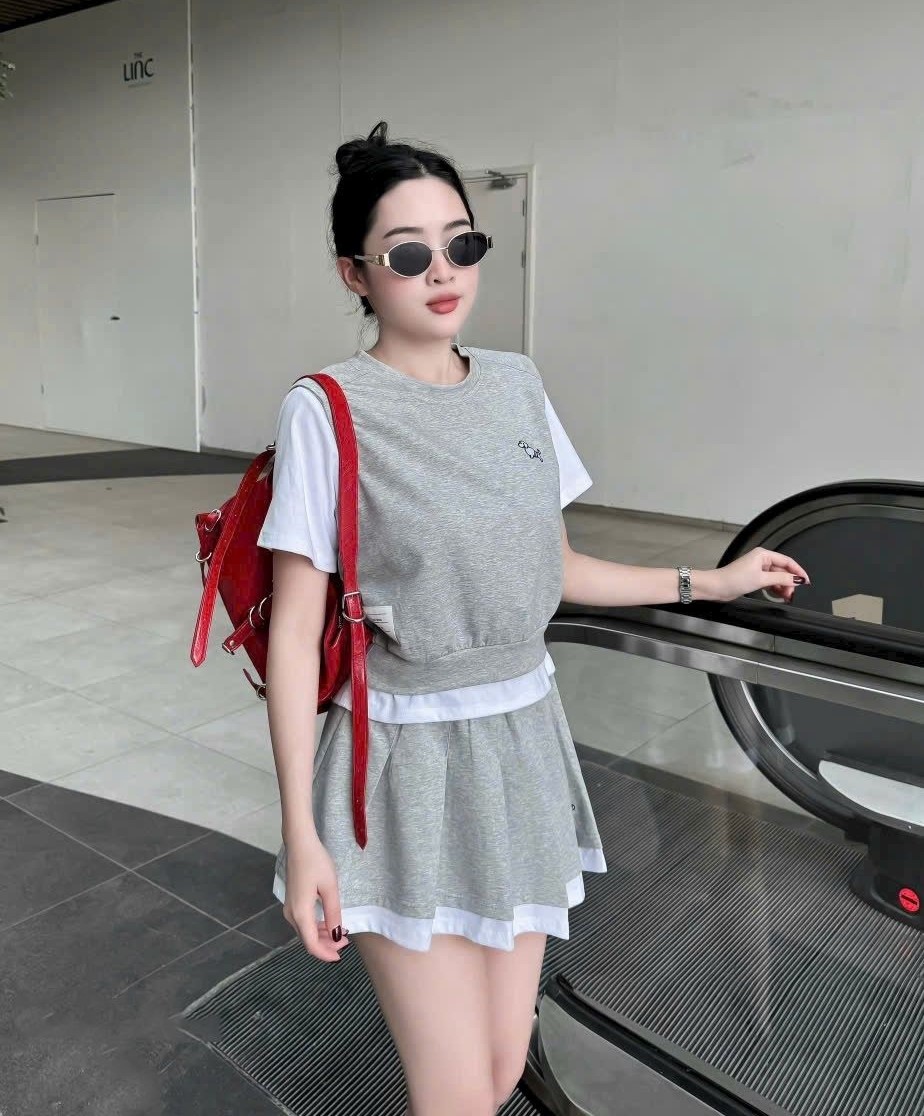 Set Thom Browne áo váy xòe 9