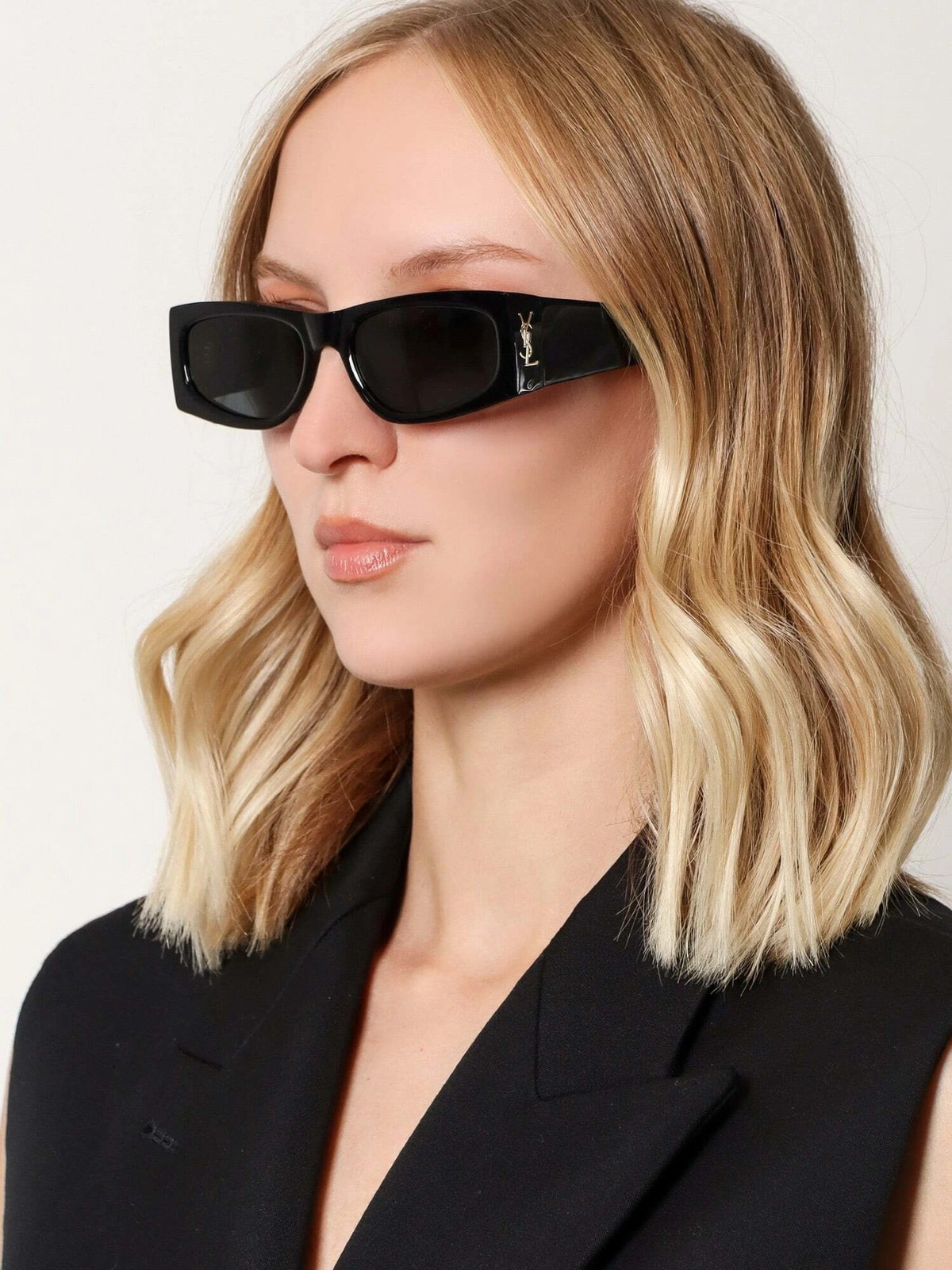 Kính Mát Yves Saint Laurent YSL Rectangular Cassandre-logo Sunglasses SL M140 7