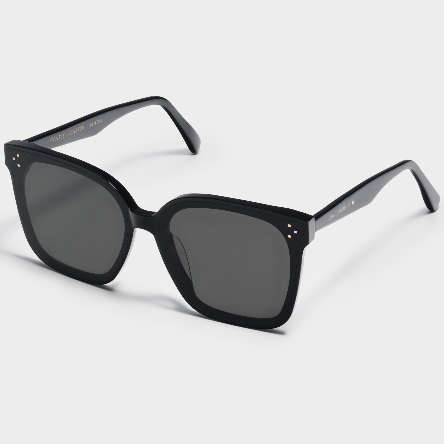 KÍNH MÁT GENTLE MONSTER HER 01 OVERSIZED SQUARE FLATBAR FRAME 4