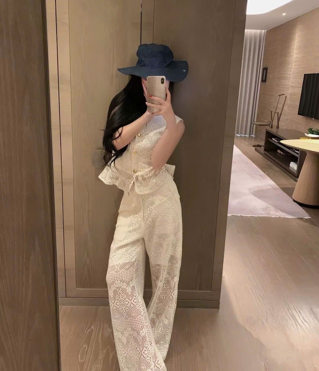 Set bộ áo quần Celine vải ren 15
