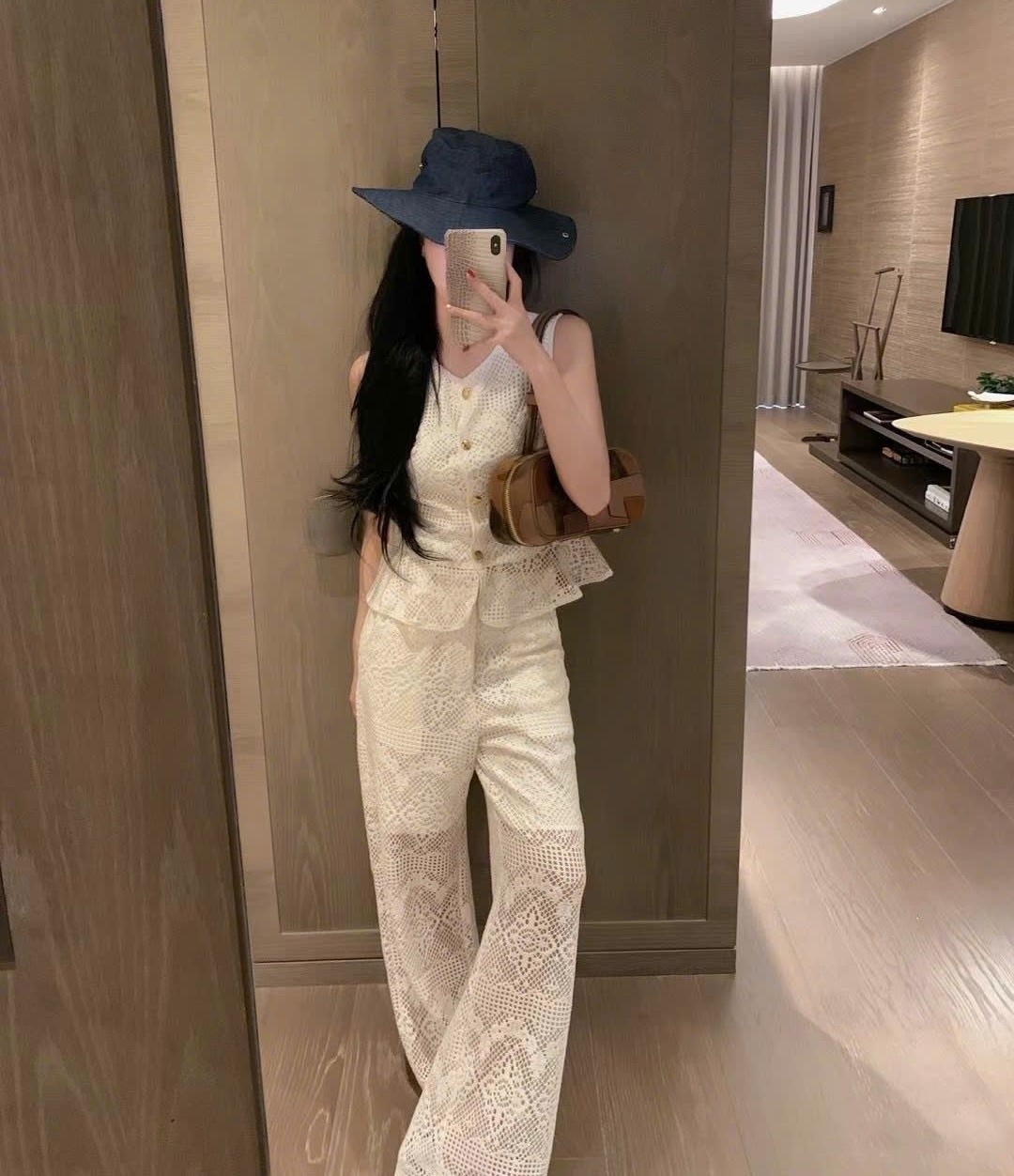 Set bộ áo quần Celine vải ren 8