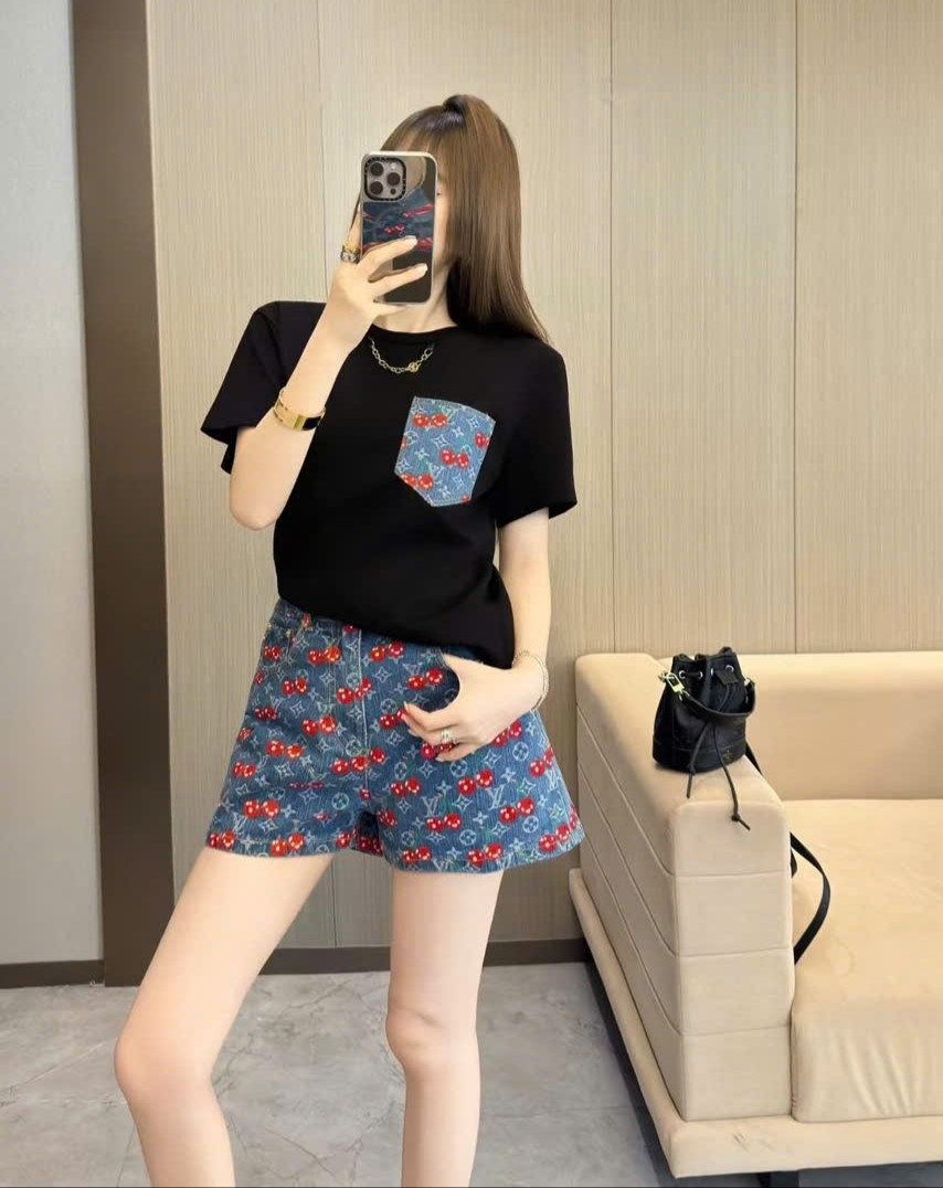 Set full bộ áo thun quần short và quần dài LV họa tiết cherry 5
