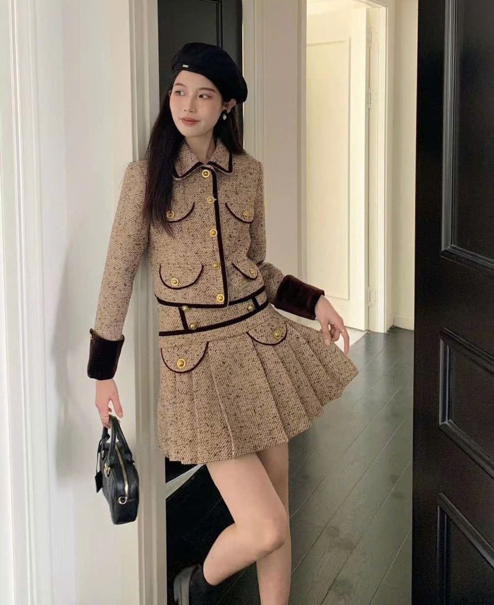 Set váy áo dạ tweed Celine 8