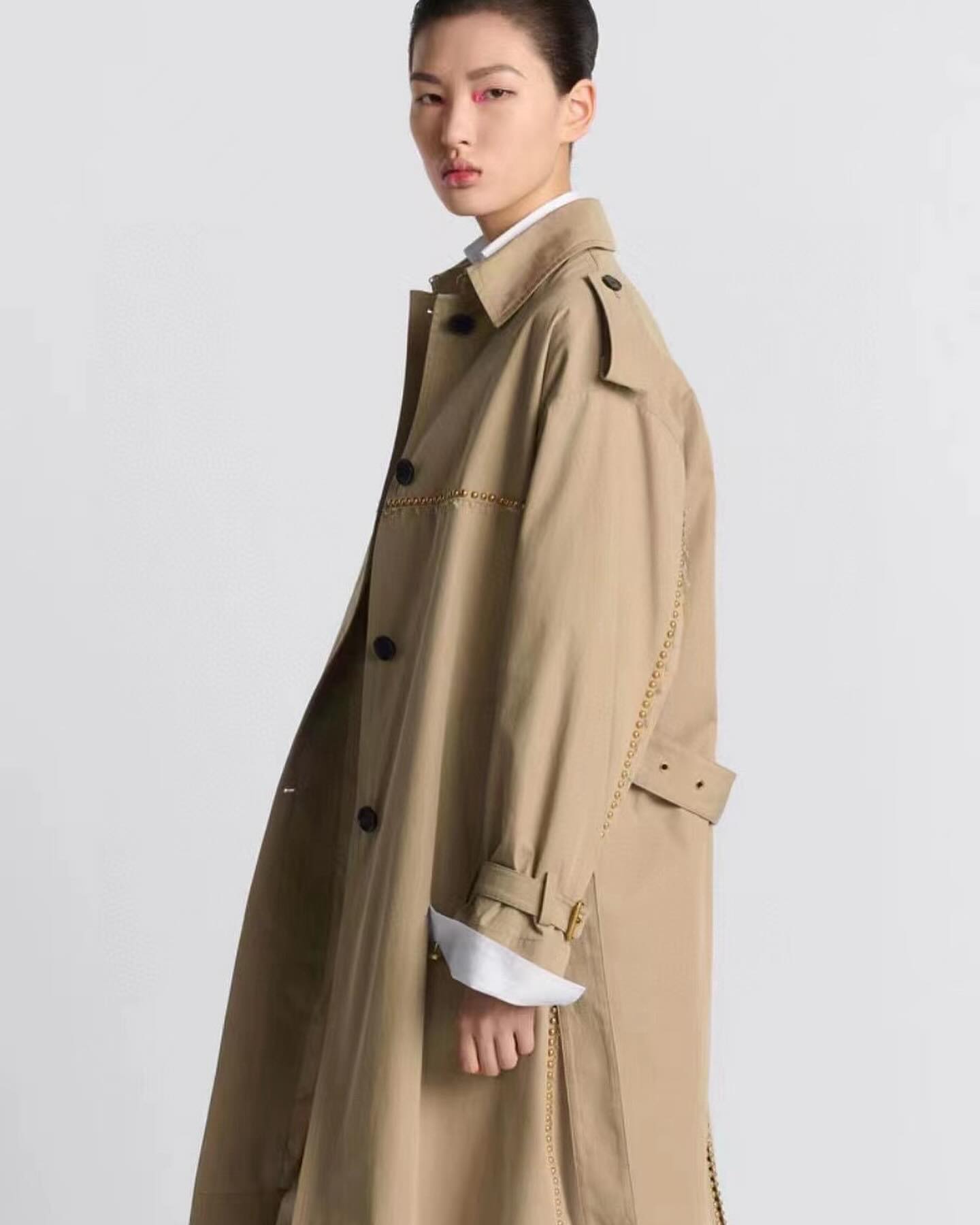 Áo khoác Dior Embroidered Trench Coat Beige Cotton Gabardine and Gold-Finish Studs 3