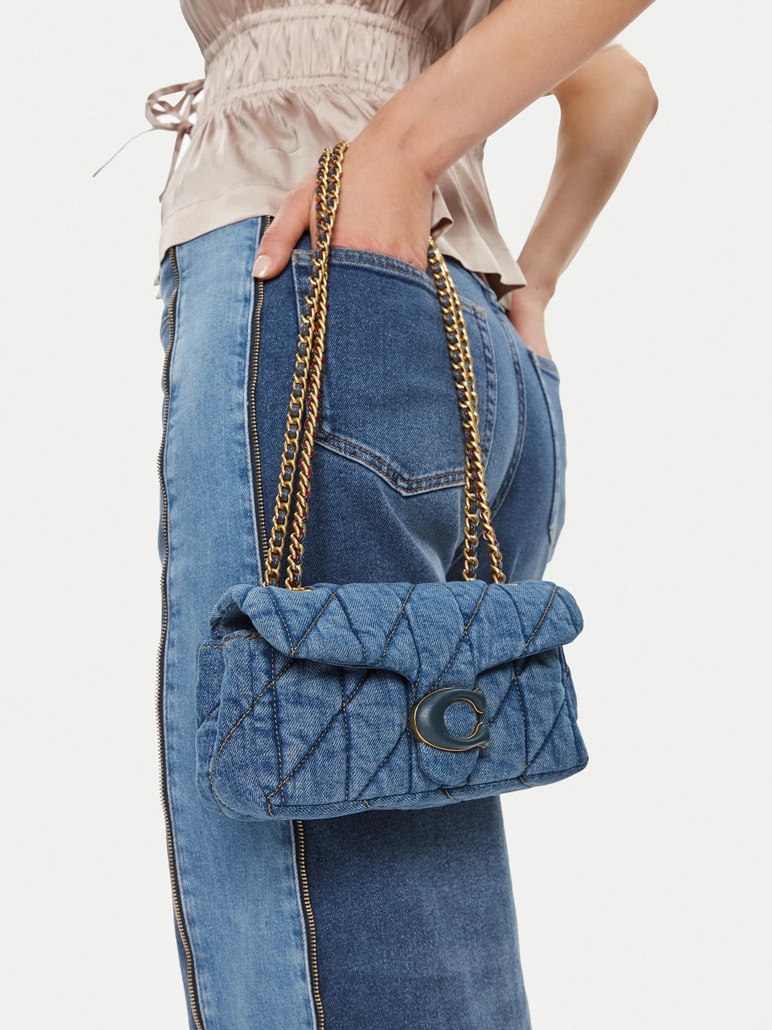 Túi Coach Tabby Shoulder Bag 20 With Quilting Denim Blue CR701 8