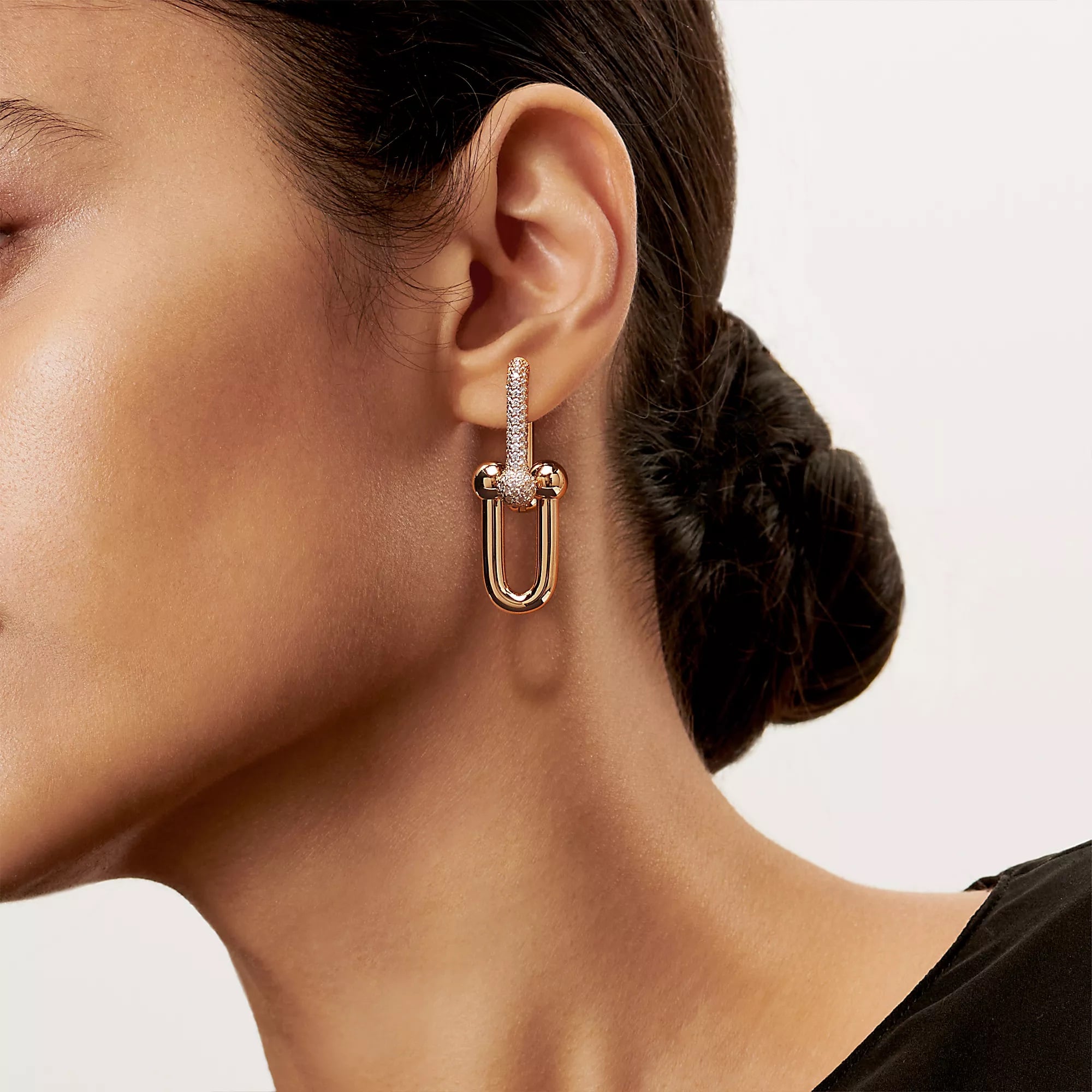 Hoa tai Tiffany & Co Large Link Earrings in Rose Gold with Pavé Diamonds 1