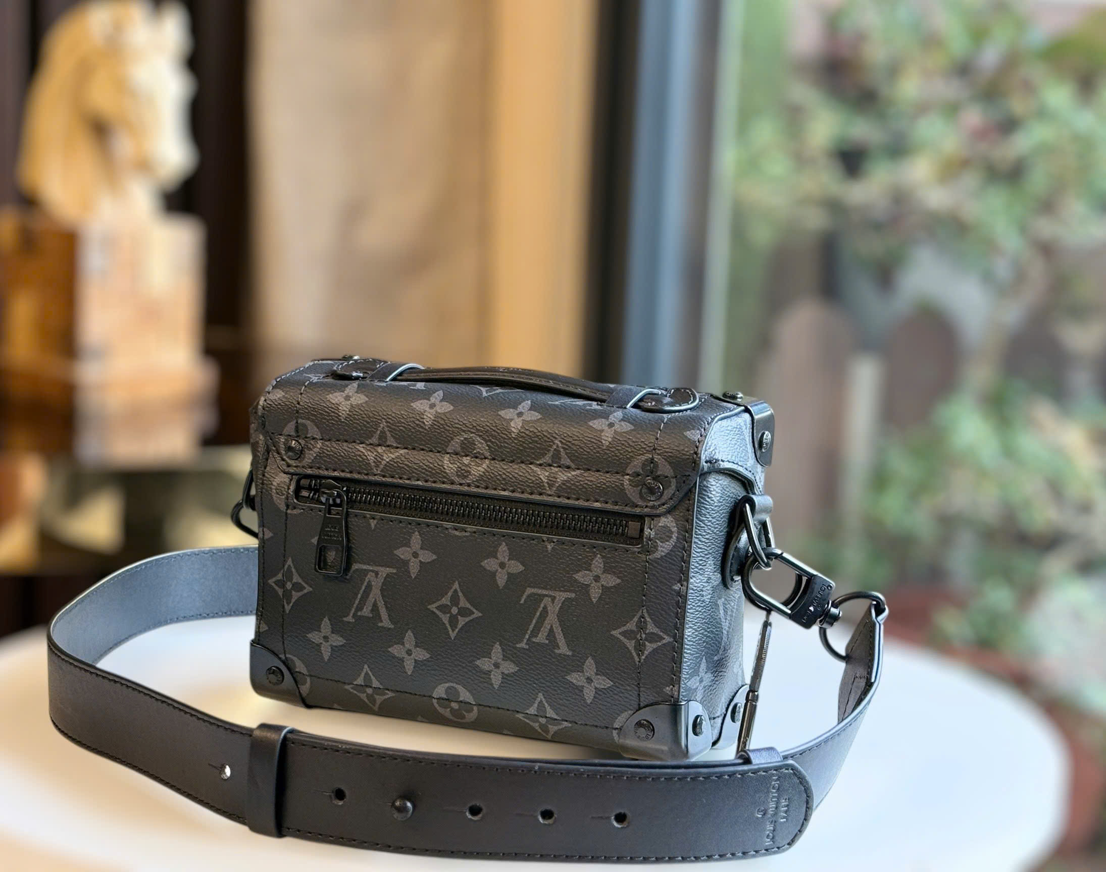 Túi cốp LV Louis Vuitton Soul Trunk Monogram Eclipse Canvas M11743 9