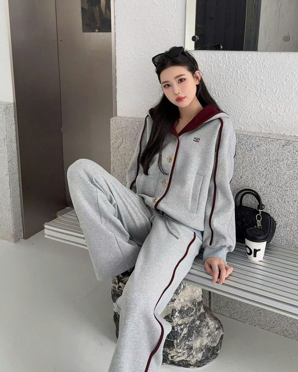 Set áo khoác có nón quần dài suông Celine 5