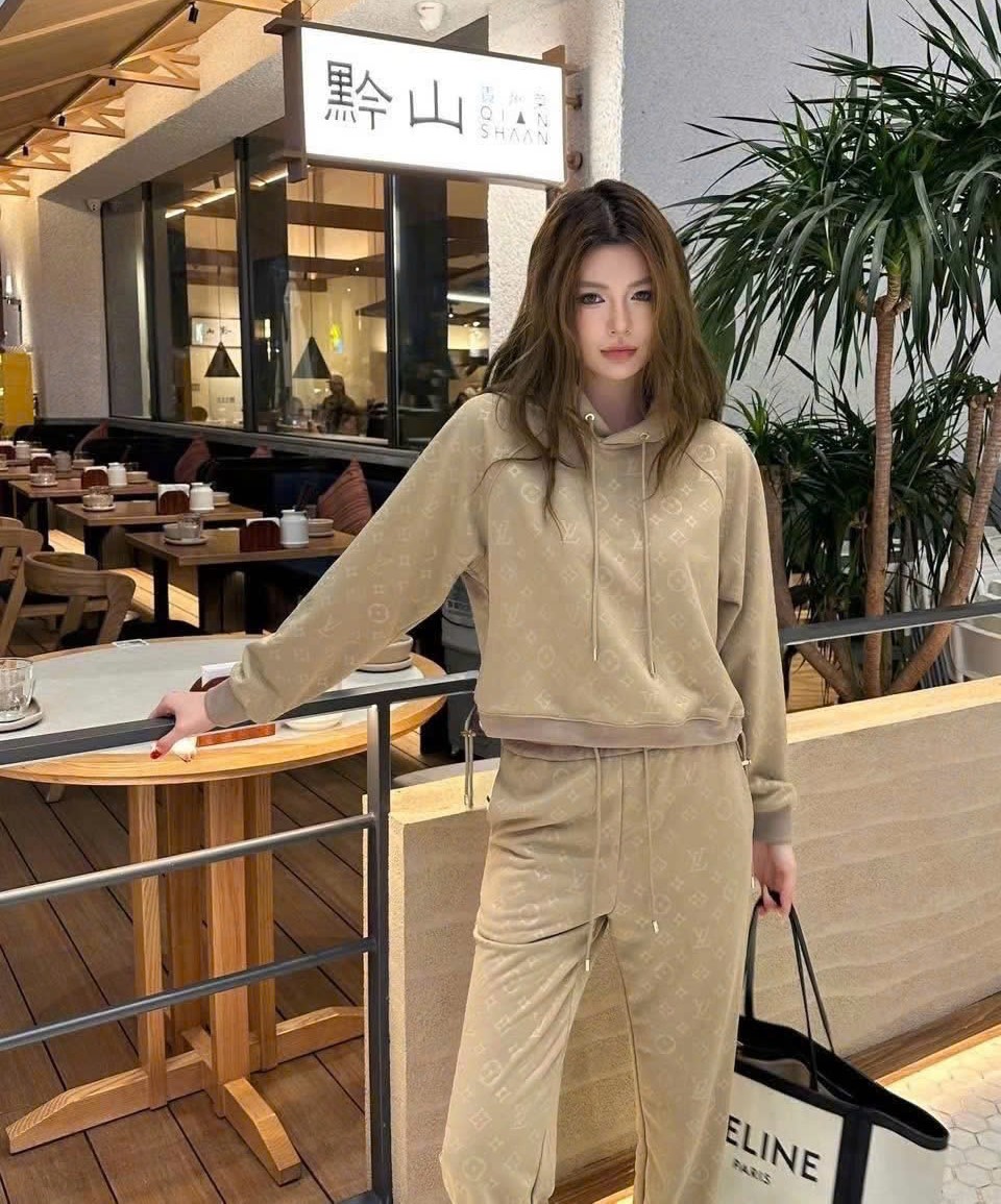 Set áo có nón quần dài bo chun LV 1