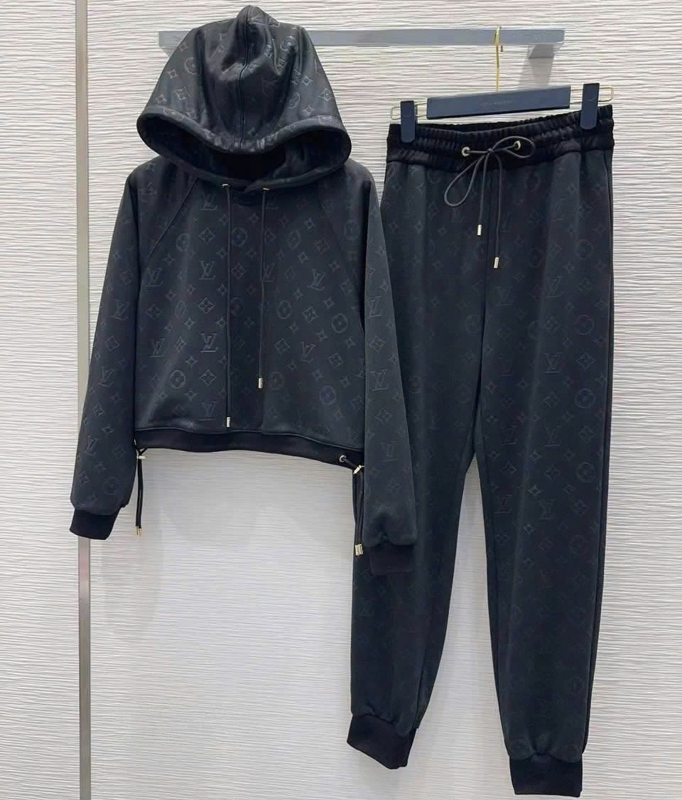 Set áo có nón quần dài bo chun LV 2