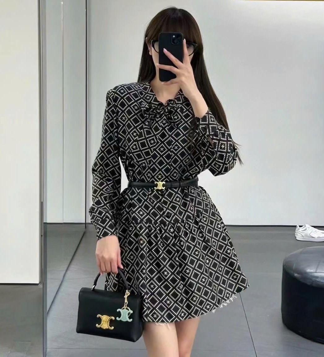 Áo đầm nơ kèm thắt lưng Celine 3