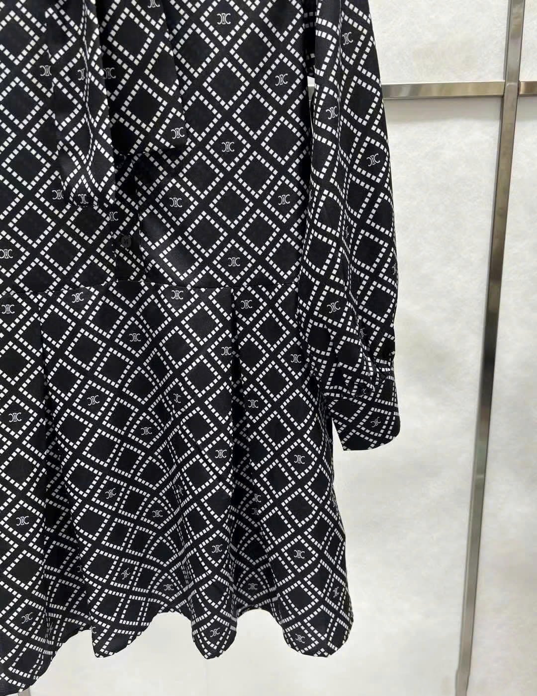 Áo đầm nơ kèm thắt lưng Celine 7