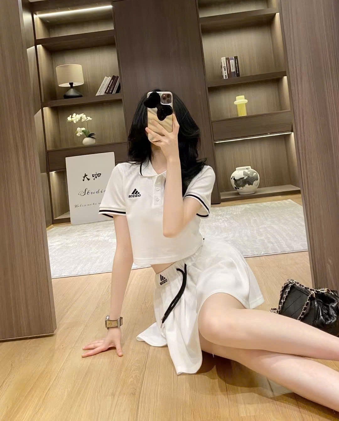 Set áo thun váy xếp ly trắng Adidas 5