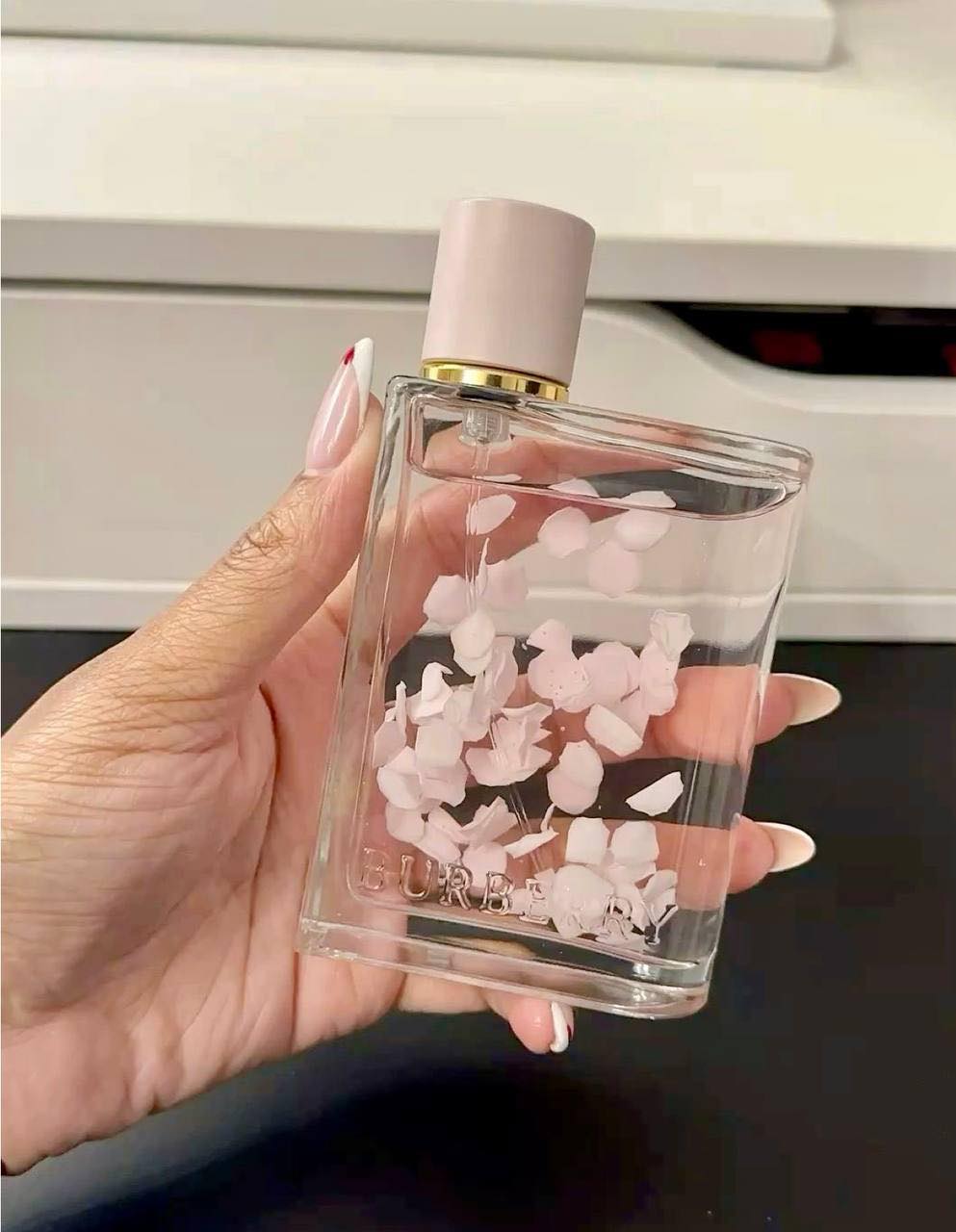 Nước hoa nữ Burberry Her Petals Limited Edition Eau De Parfum 7