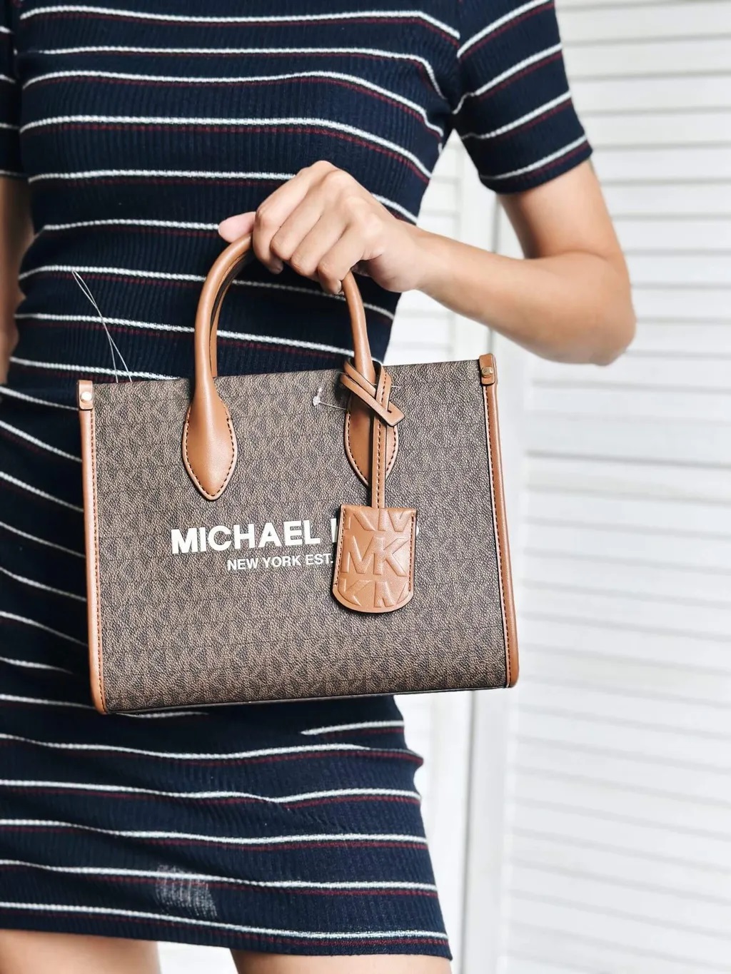 TÚI XÁCH NỮ MICHAEL KORS MIRELLA SMALL SIGNATURE LOGO CROSSBODY BAG BROWN 35F2G7ZC5B 9