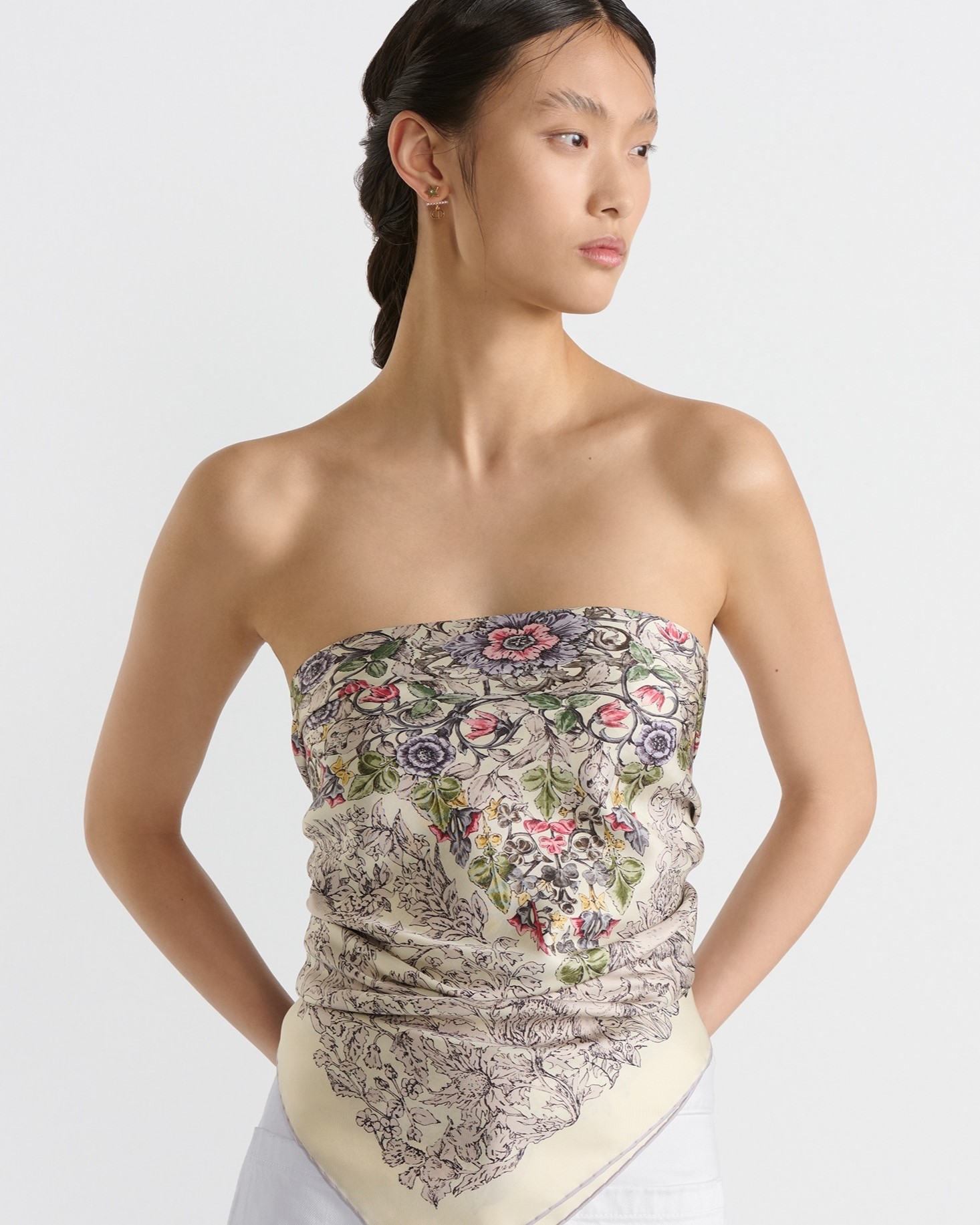 Khăn lụa Dior Around the World 90 Square Scarf 4
