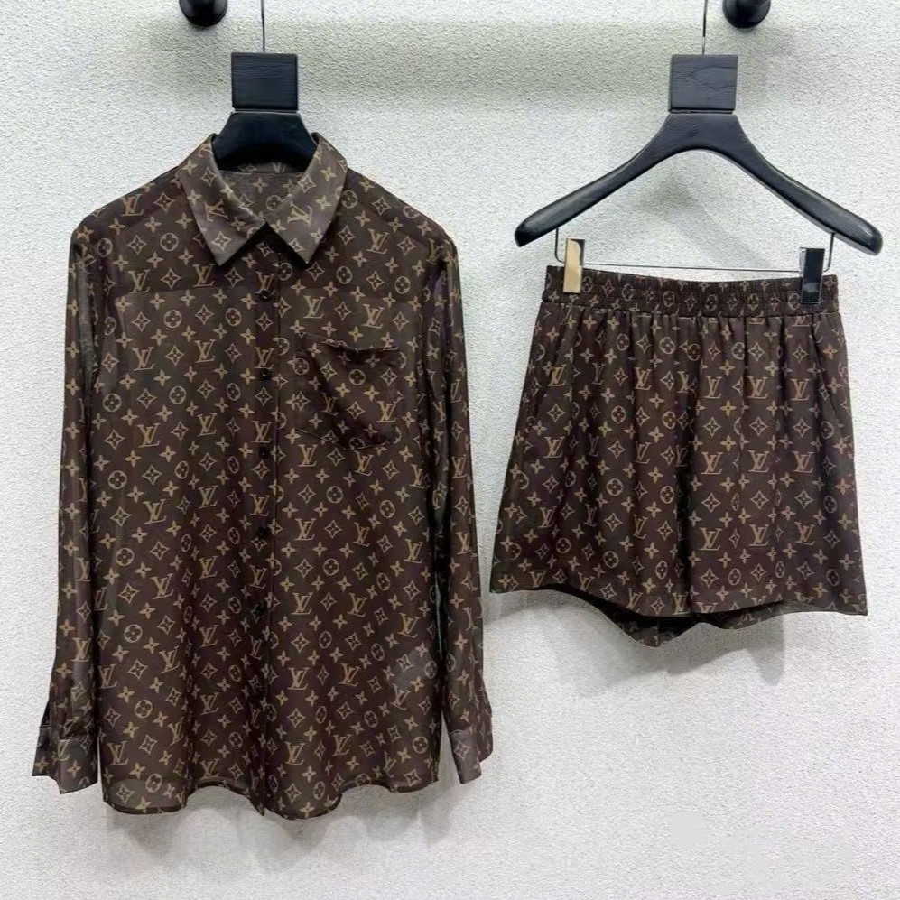 Set áo sơ mi quần short nâu LV 7