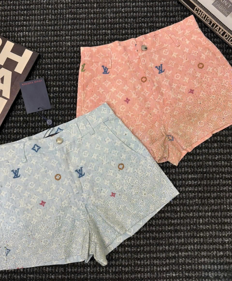 Quần short nữ LV màu cam và xanh dương lợt 7