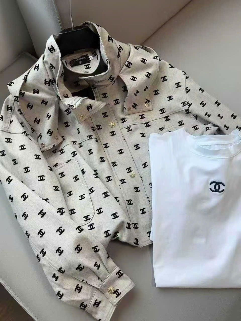 Áo khoác Chanel nữ có nón 2