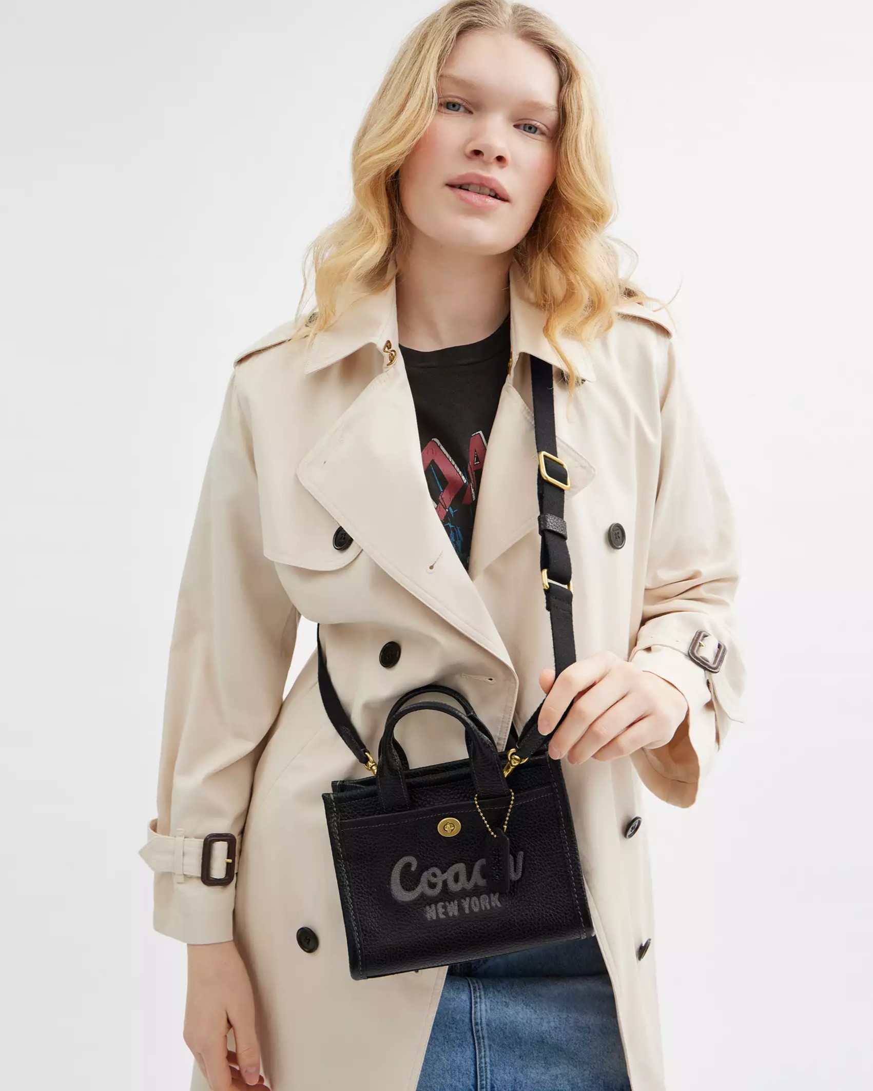 Túi Coach nữ Cargo Tote Bag 20 Brass Black CAO26 2