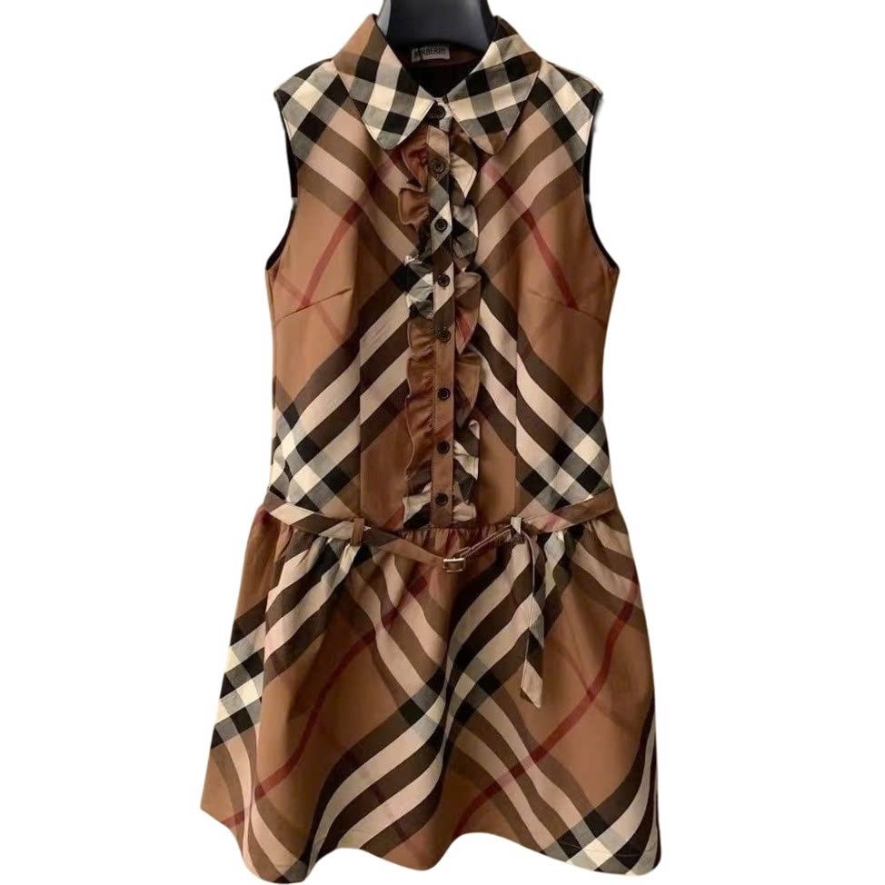 Đầm sát nách nâu Burberry 4