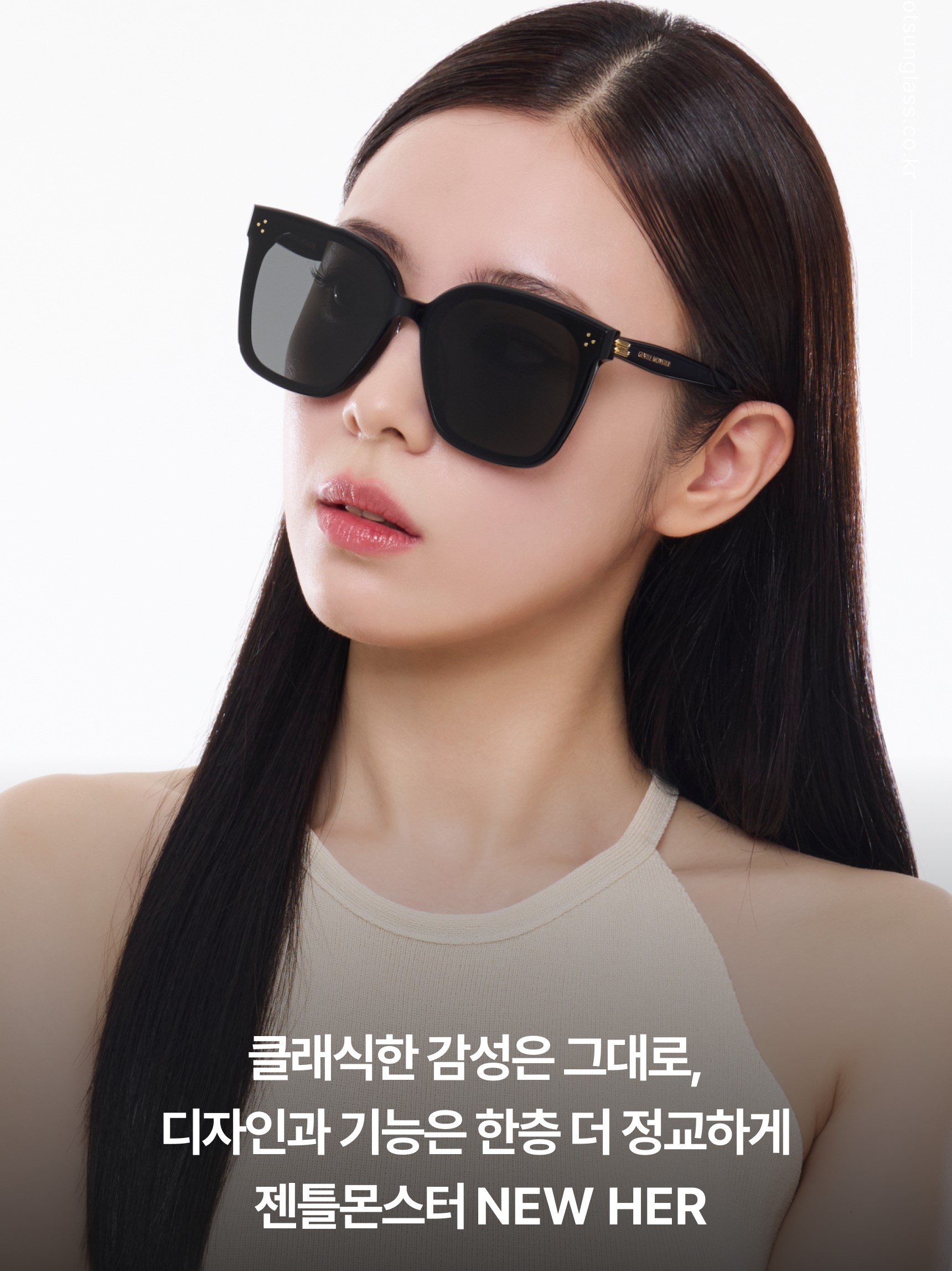 Kính Gentle Monster New Her 01 Classic Square Sunglasses With a Black Acetate Frame 18