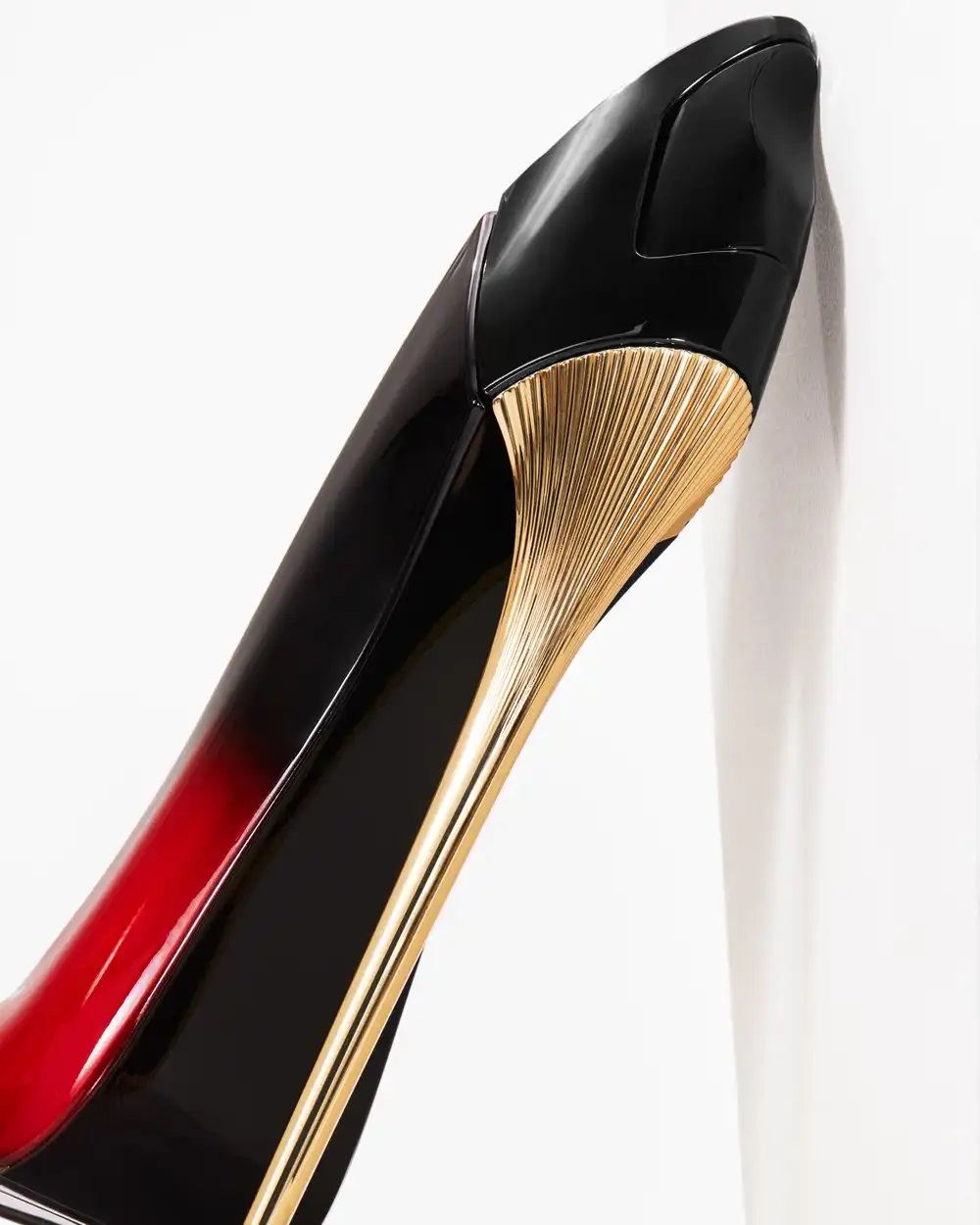 Nước hoa Carolina Herrera Very Good Girl Elixir Eau De Parfum 4