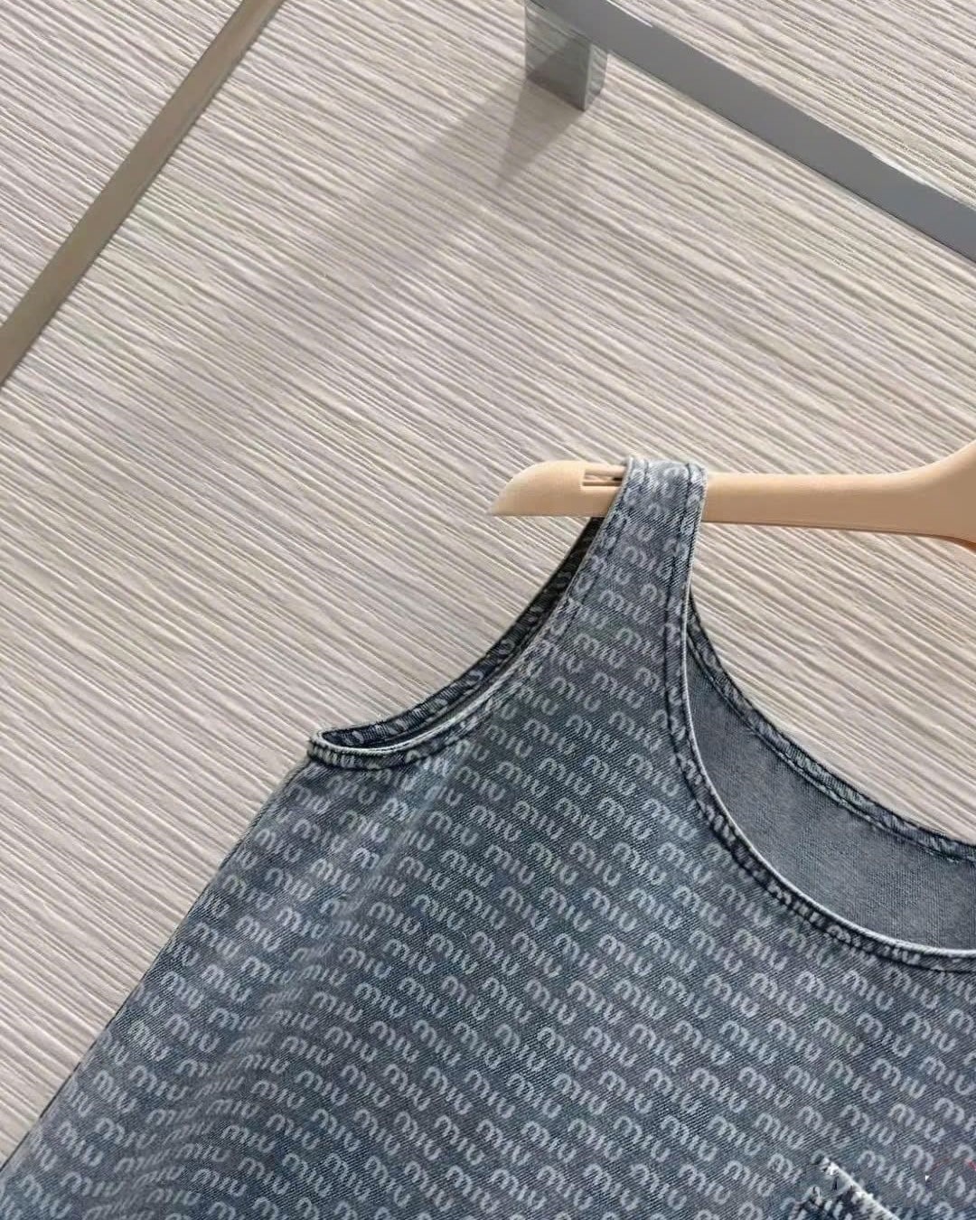 Áo đầm ba lỗ Miu Miu 3