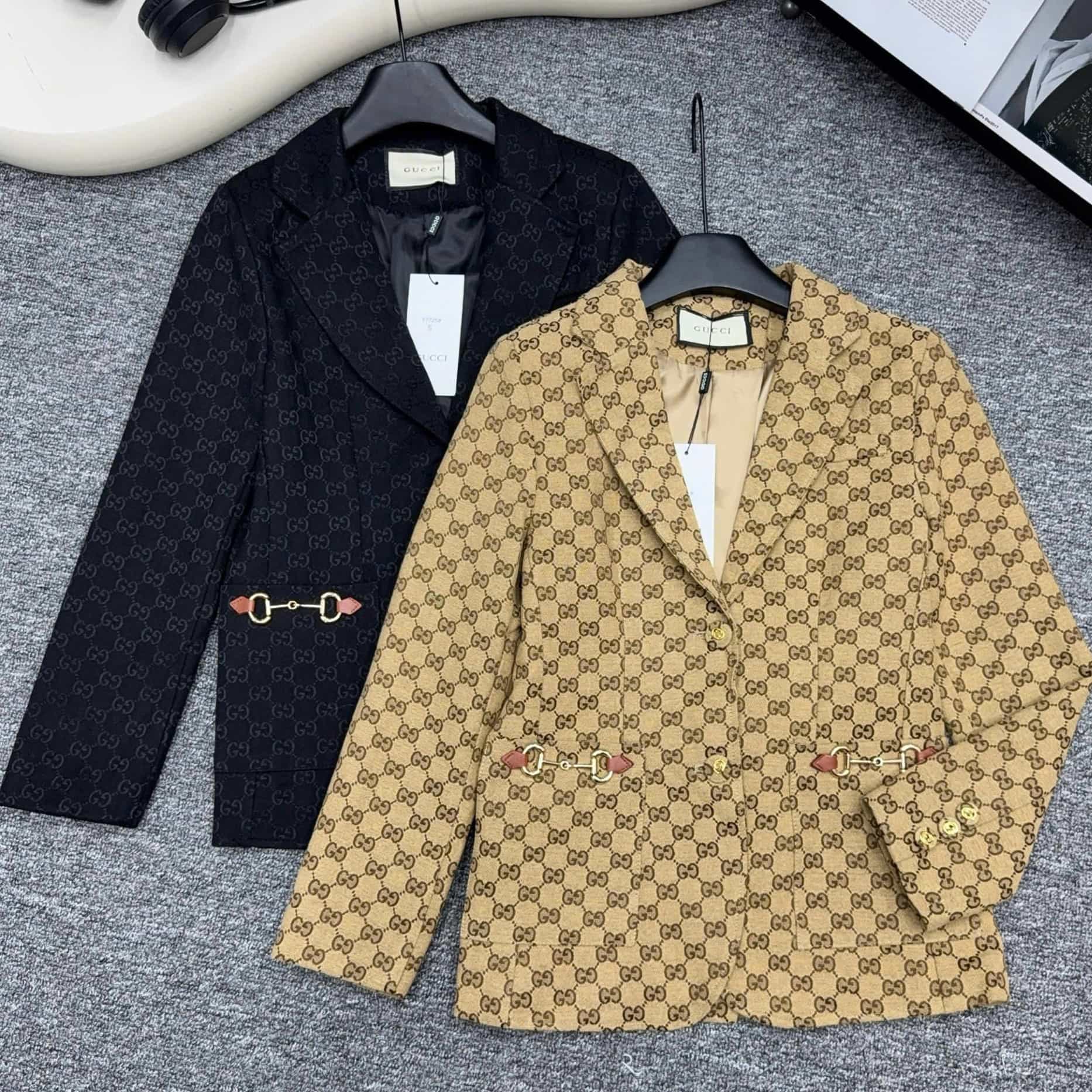 Áo khoác vest vàng đen Gucci 5
