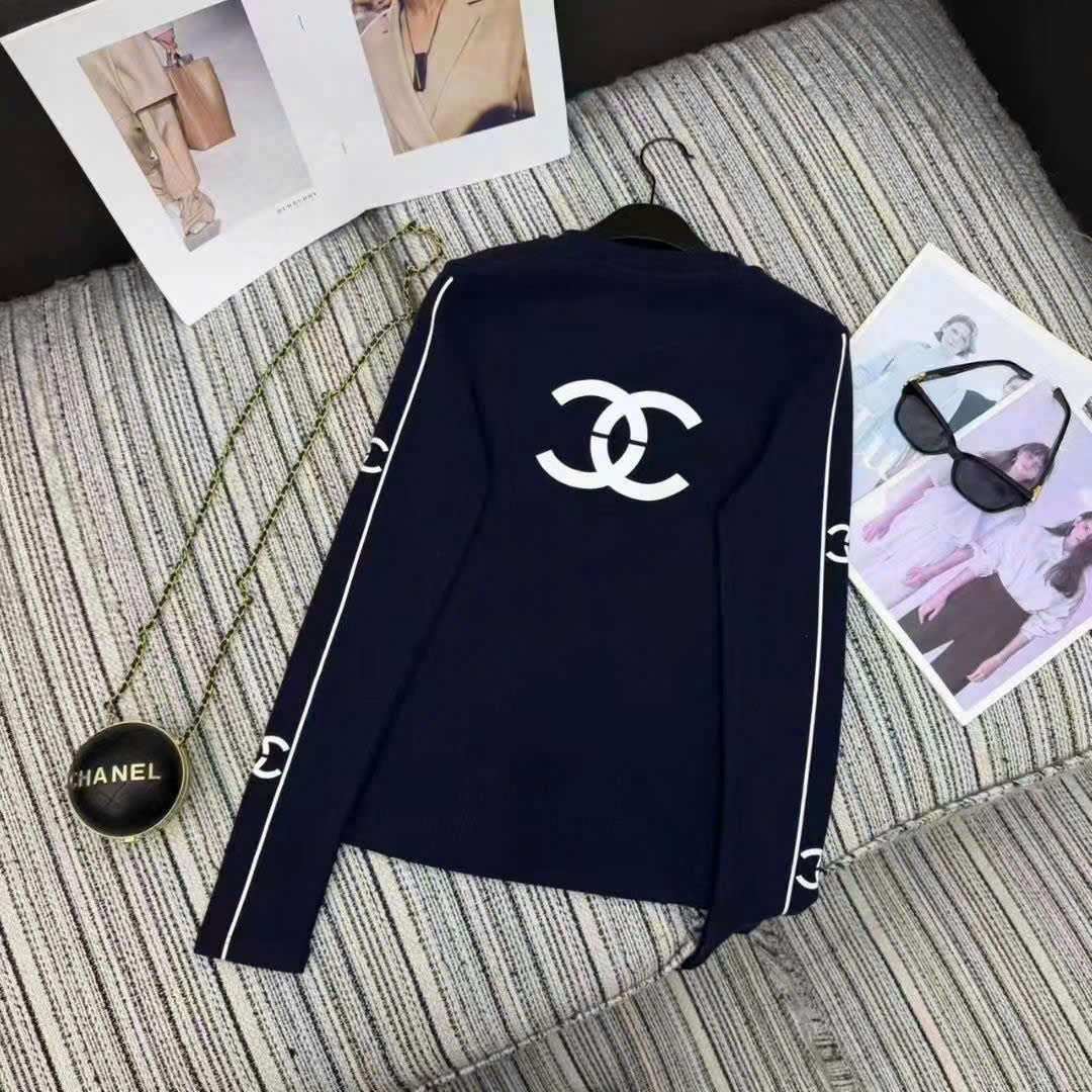 Áo thun Chanel ôm tay dài cổ tròn 9