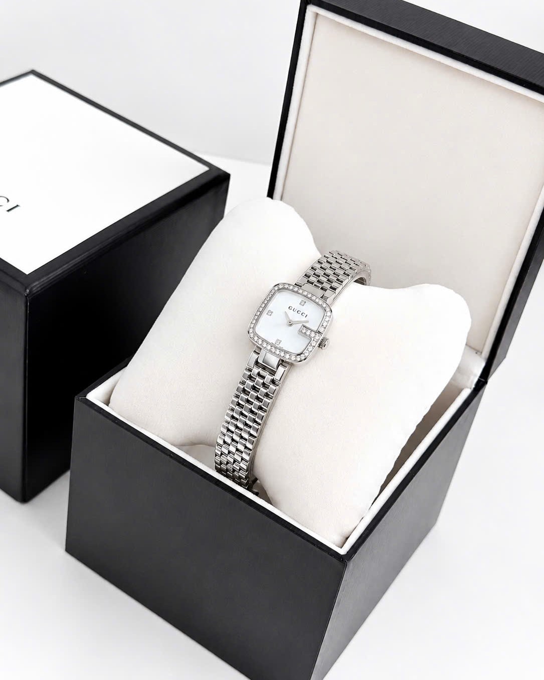 Đồng Hồ Nữ Gucci G-Gucci Diamond Bezel Womens Watch YA125519 4