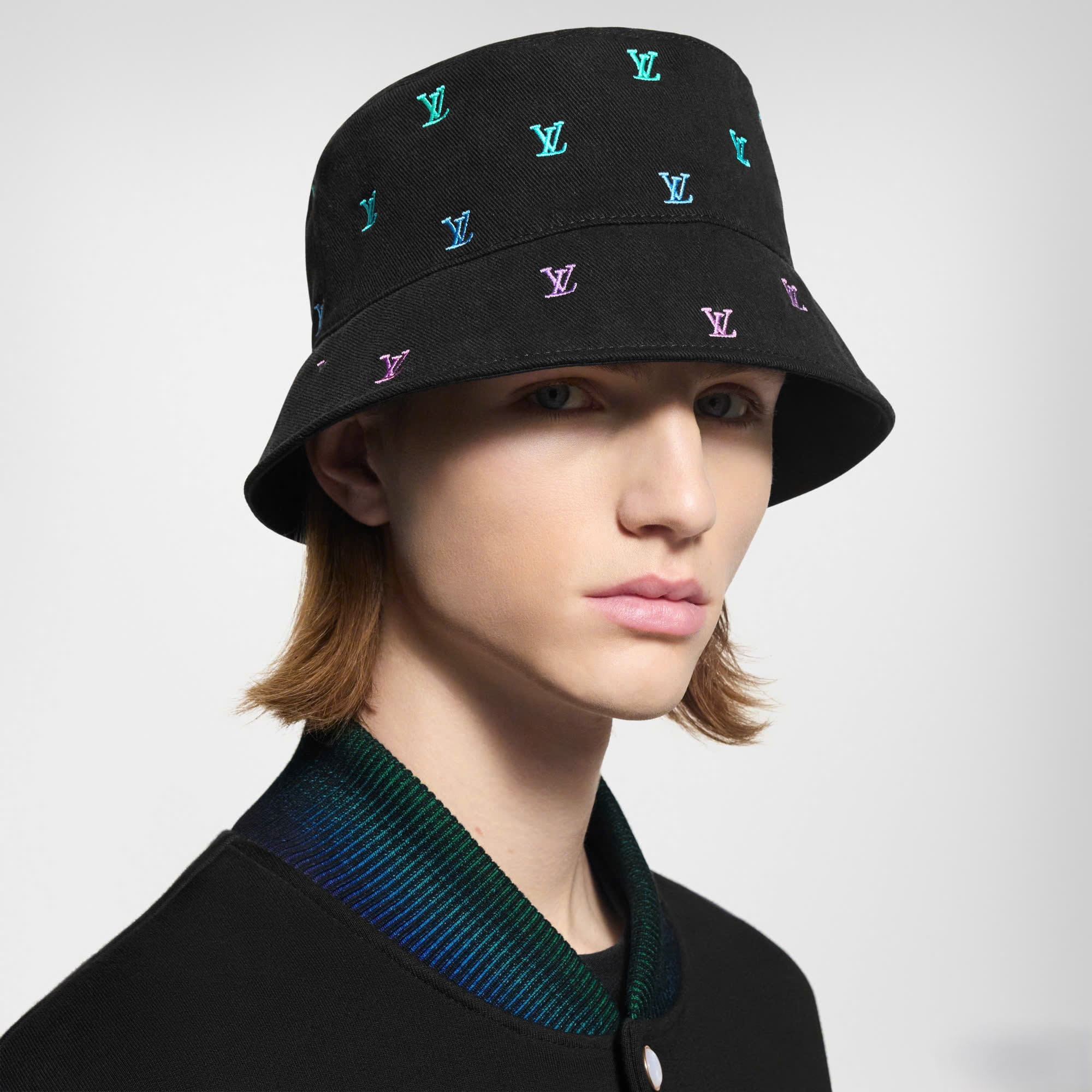 Nón LV Blason Shading Denim Reversible Bucket Hat 4