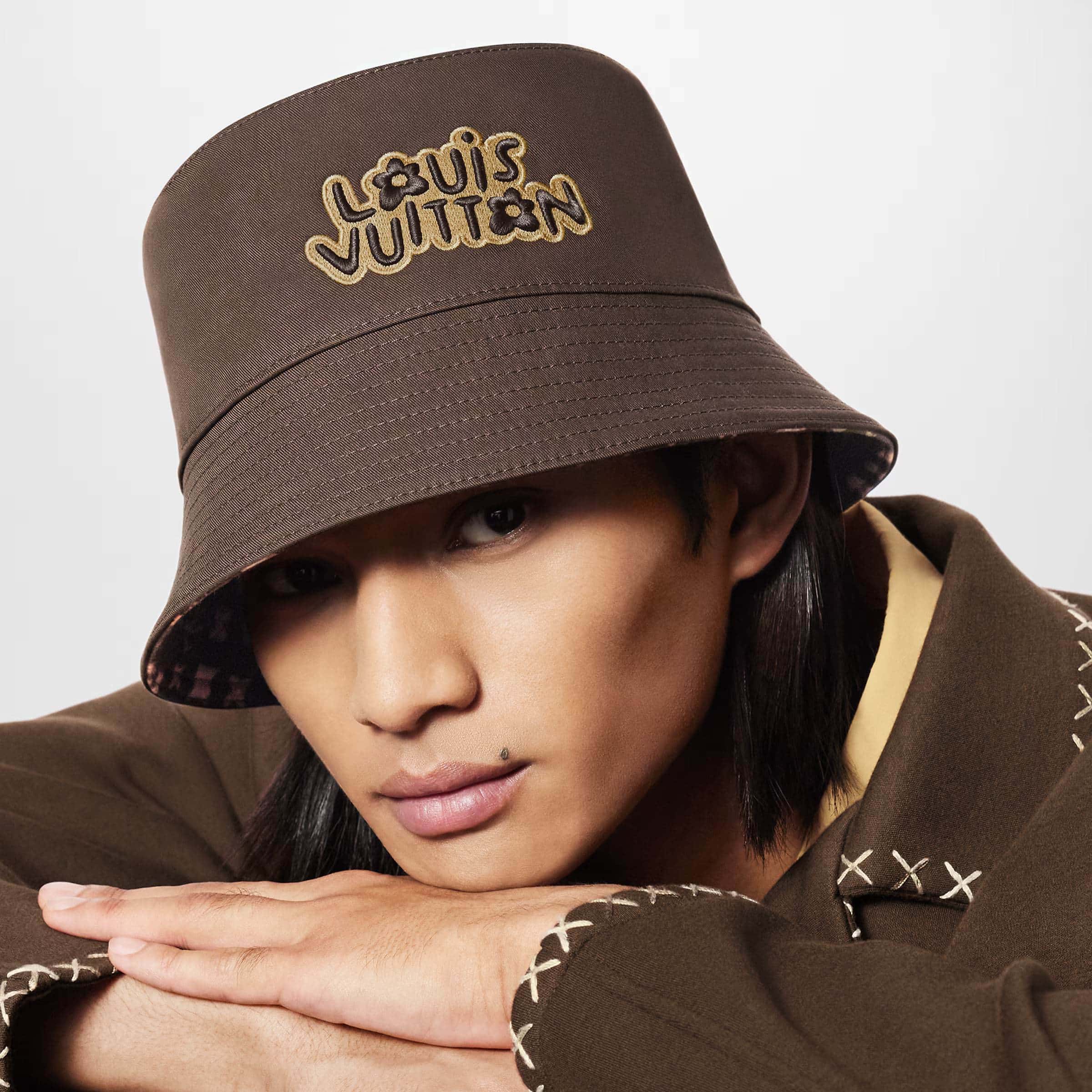 Mũ LV Hai Mặt Louis Vuitton Monogram Craggy Reversible Bucket Hat 7