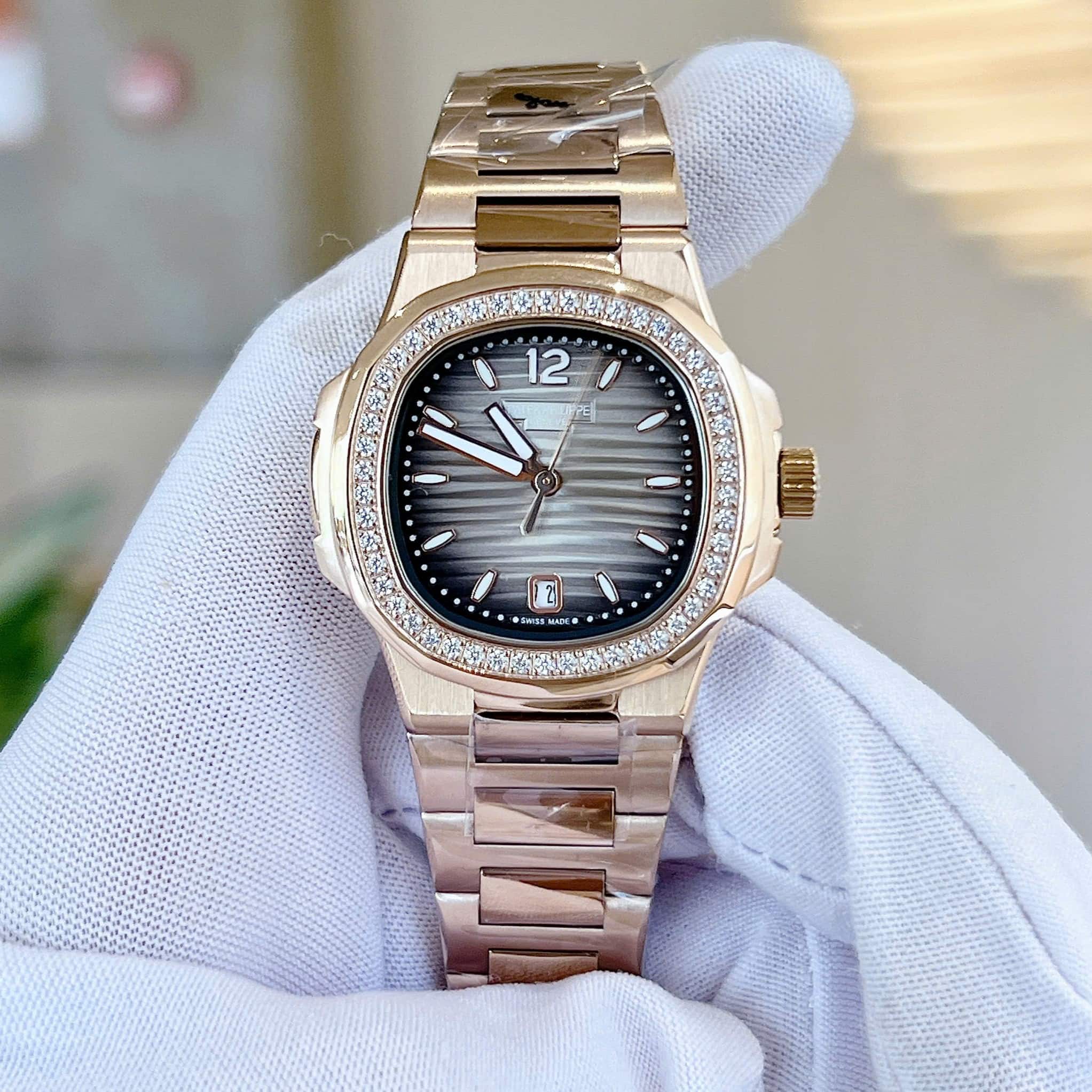 Đồng hồ nữ Patek Philippe Nautilus Ladies Automatic Steel Diamond 3