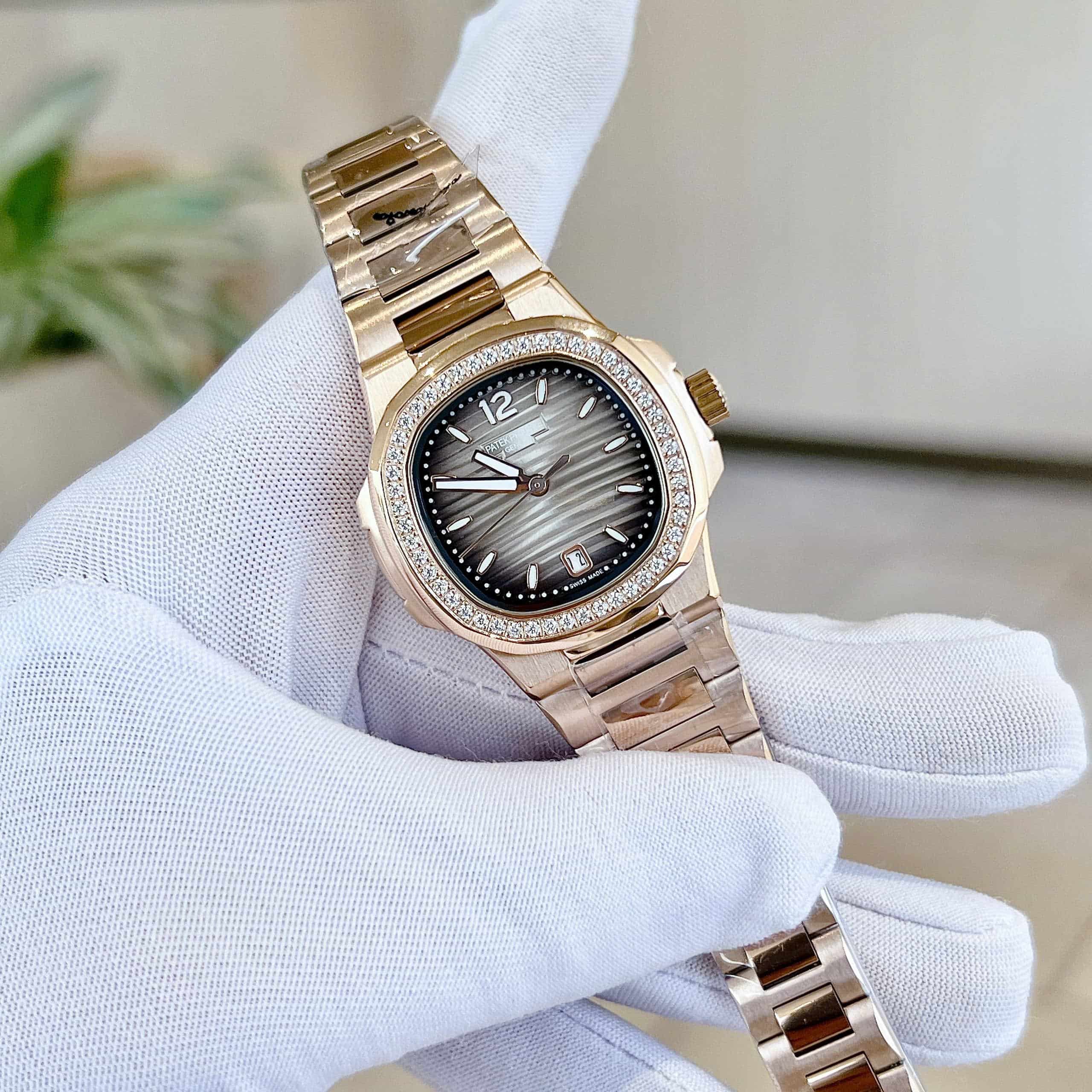 Đồng hồ nữ Patek Philippe Nautilus Ladies Automatic Steel Diamond 4