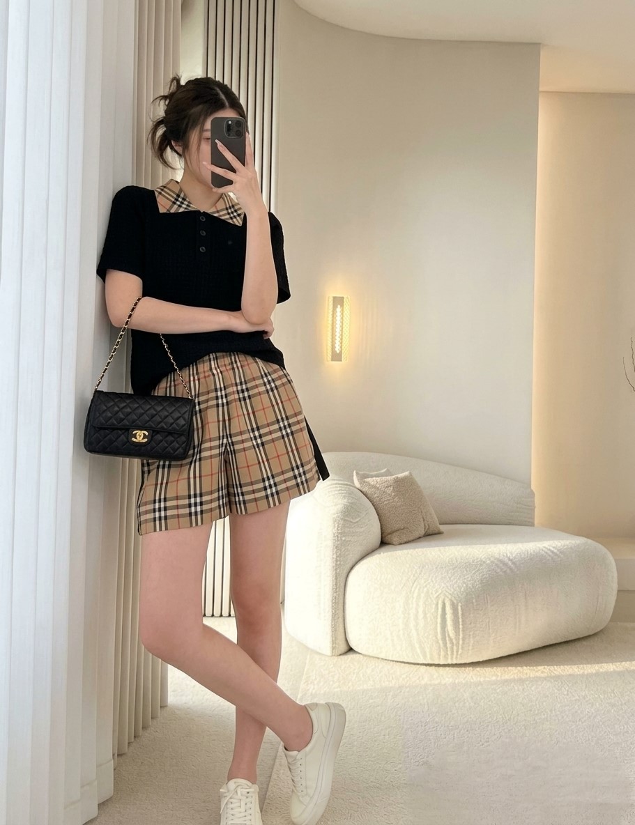 Set áo thun đen trắng quần vải ngắn Burberry 4