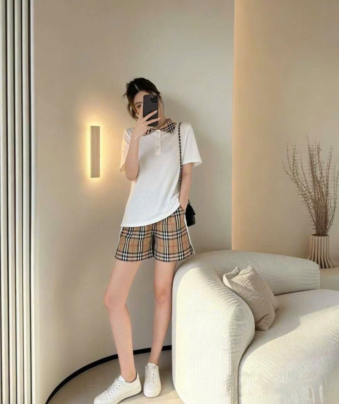 Set áo thun đen trắng quần vải ngắn Burberry 6