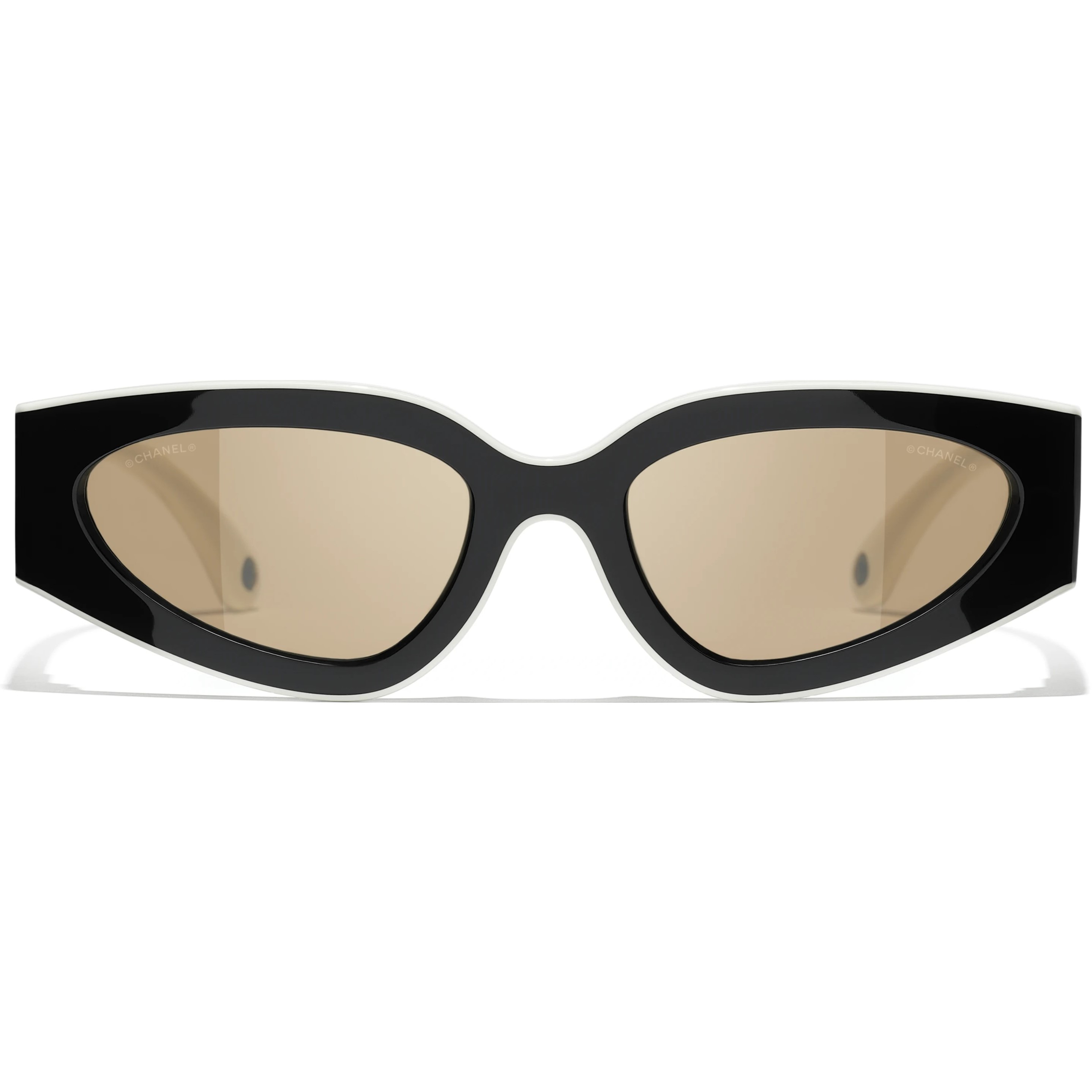 Mắt kính Chanel Cat Eye Sunglasses Black White 6056 4