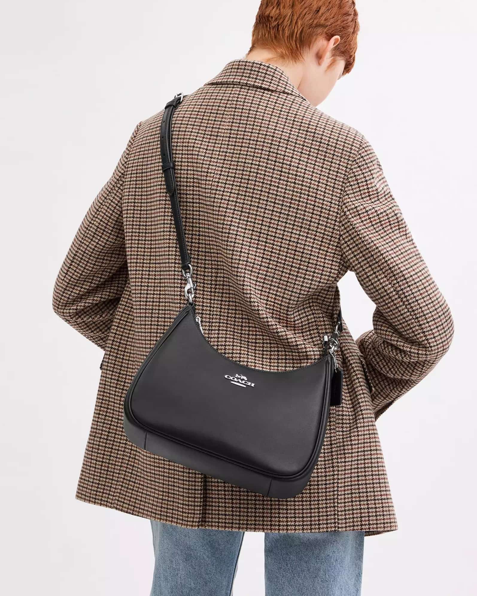 Túi đeo vai nữ Coach Teri Hobo Black CU12 2