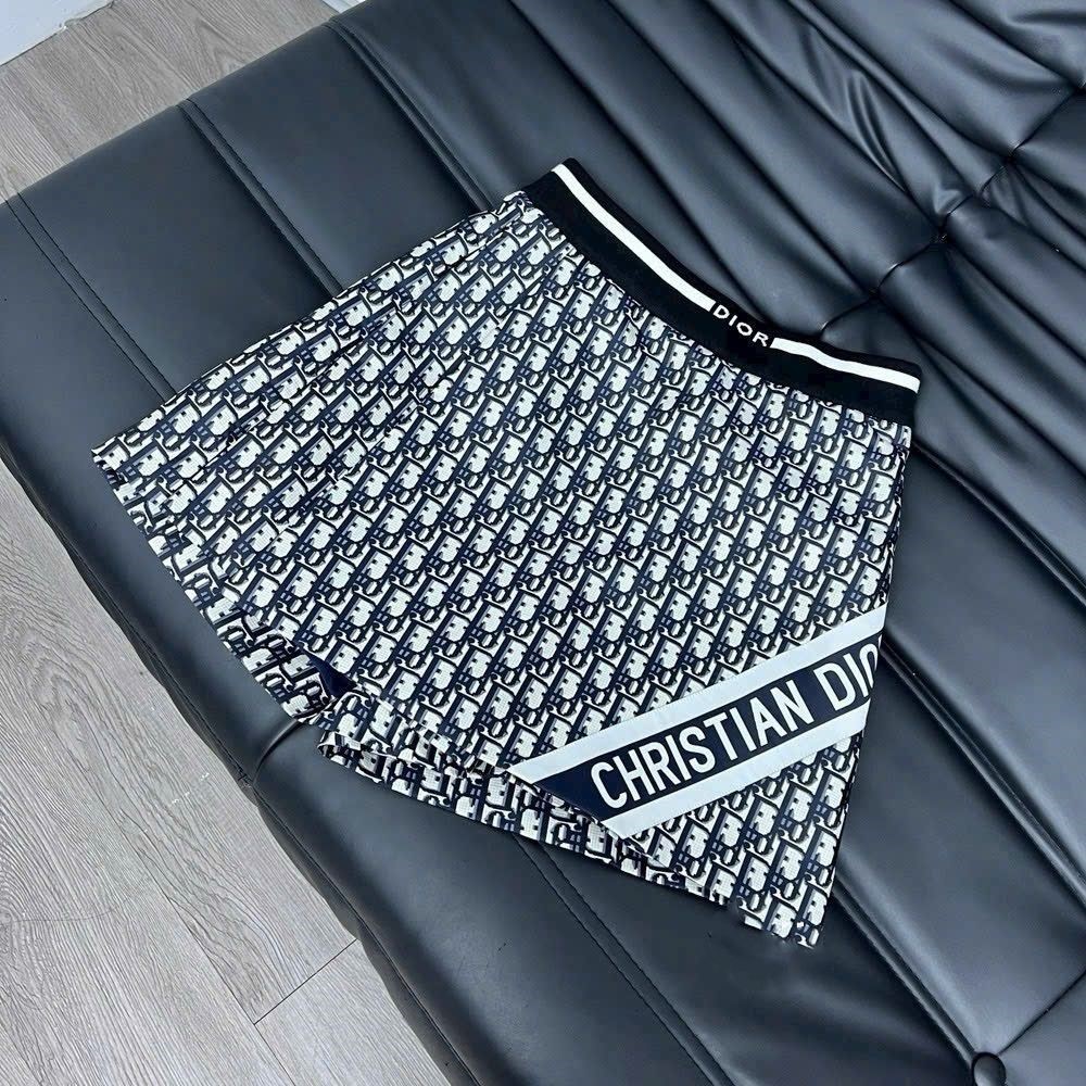 Quần giả váy thời trang Dior 2