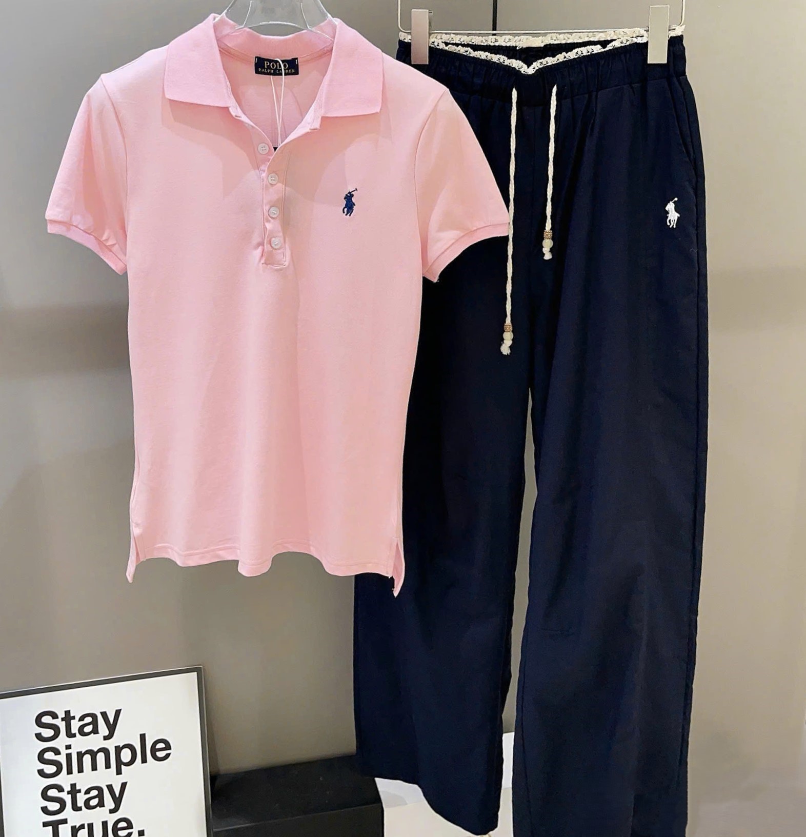 Set áo hồng tay ngắn quần dài nữ Polo 2